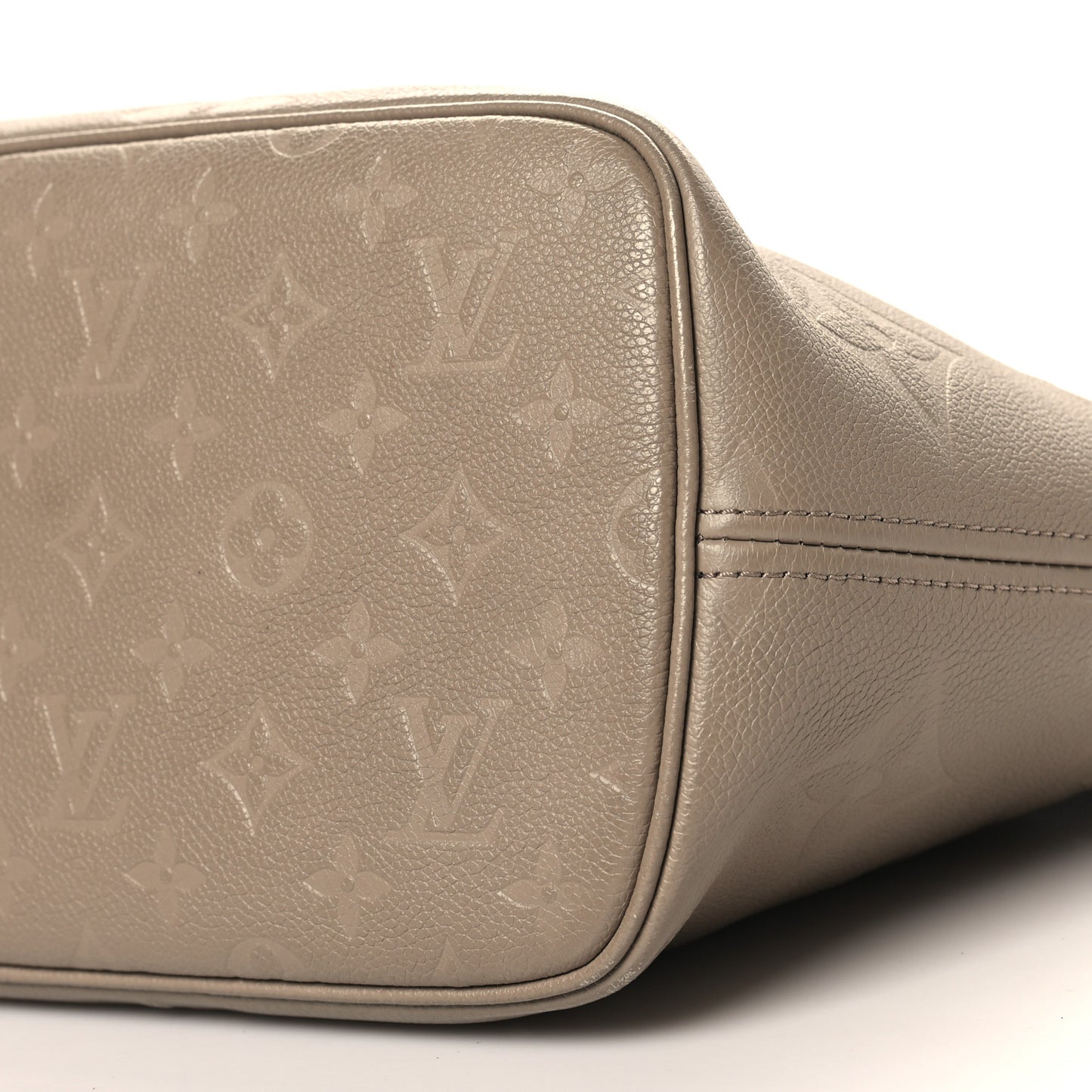 Empreinte Monogram Giant Neverfull MM Tourterelle