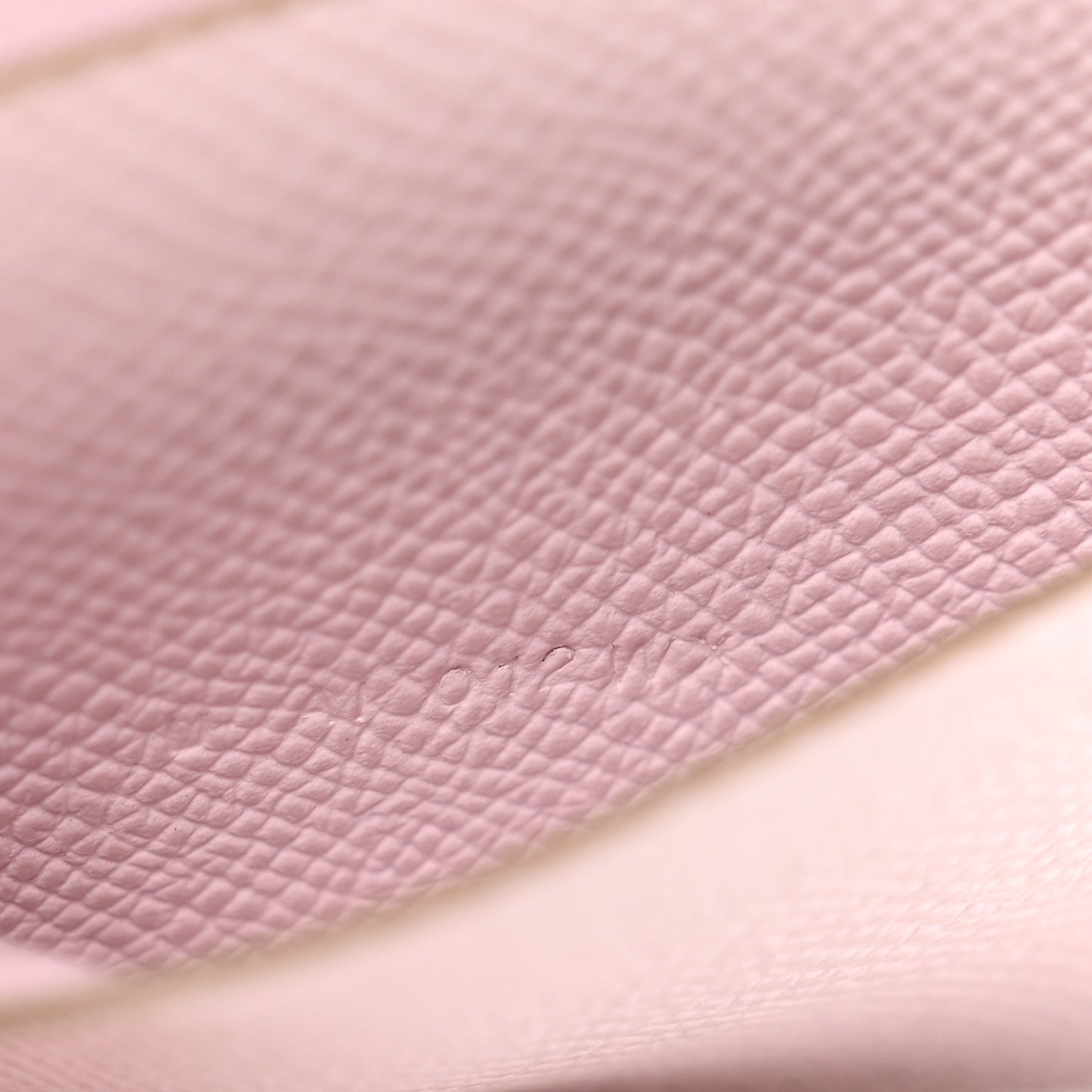 Epsom Bearn Card Holder Wallet Mauve Pale