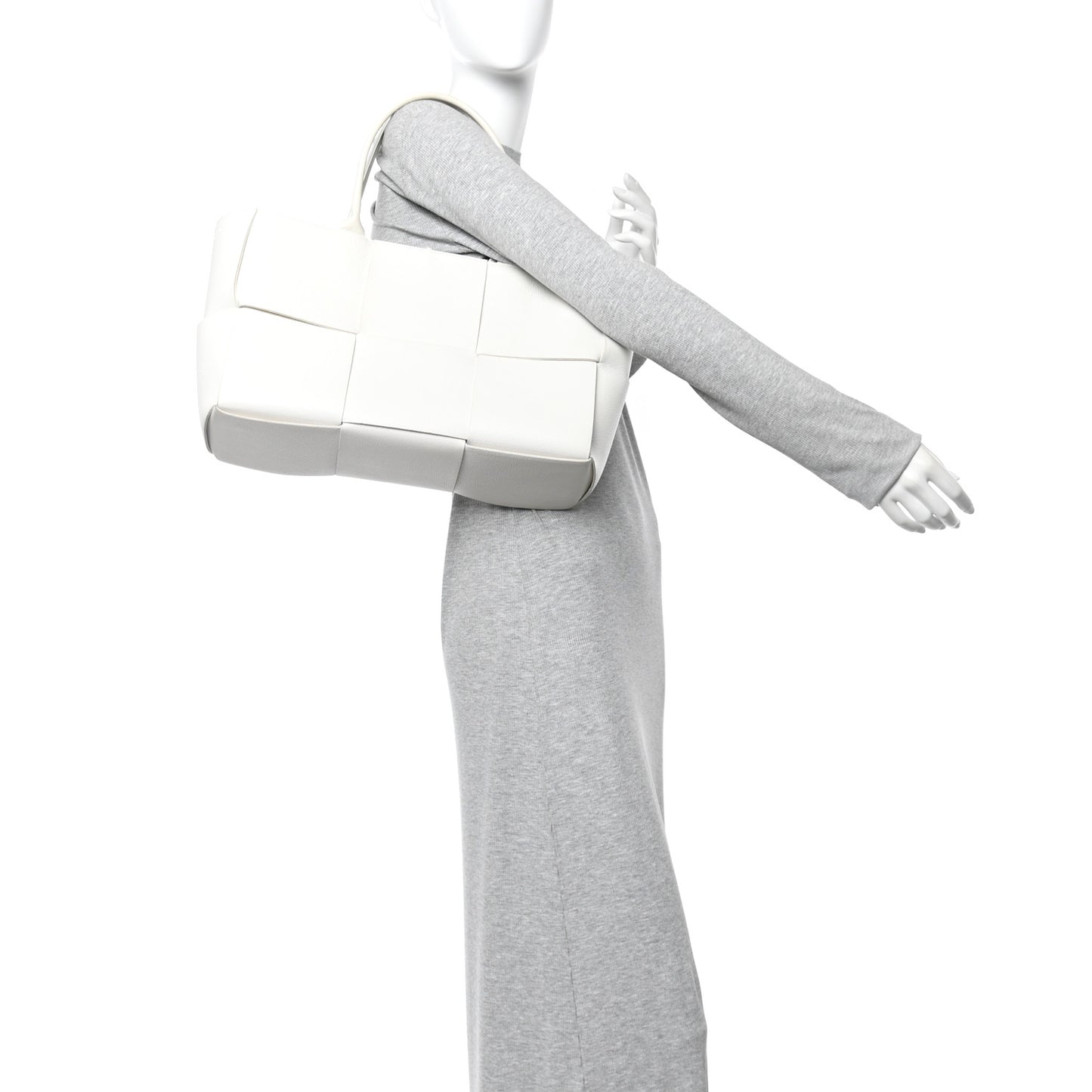 Grained Calfskin Maxi Intrecciato Medium Arco Tote White