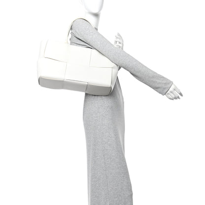 Bottega Veneta Grained Calfskin Maxi Intrecciato Medium Arco Tote White 2 of 10