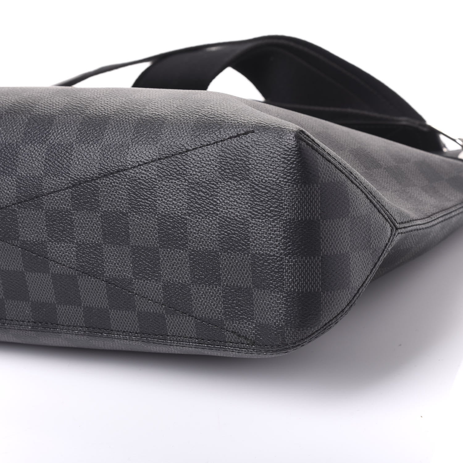 Louis Vuitton Damier Graphite Hunter Messenger 9 of 9