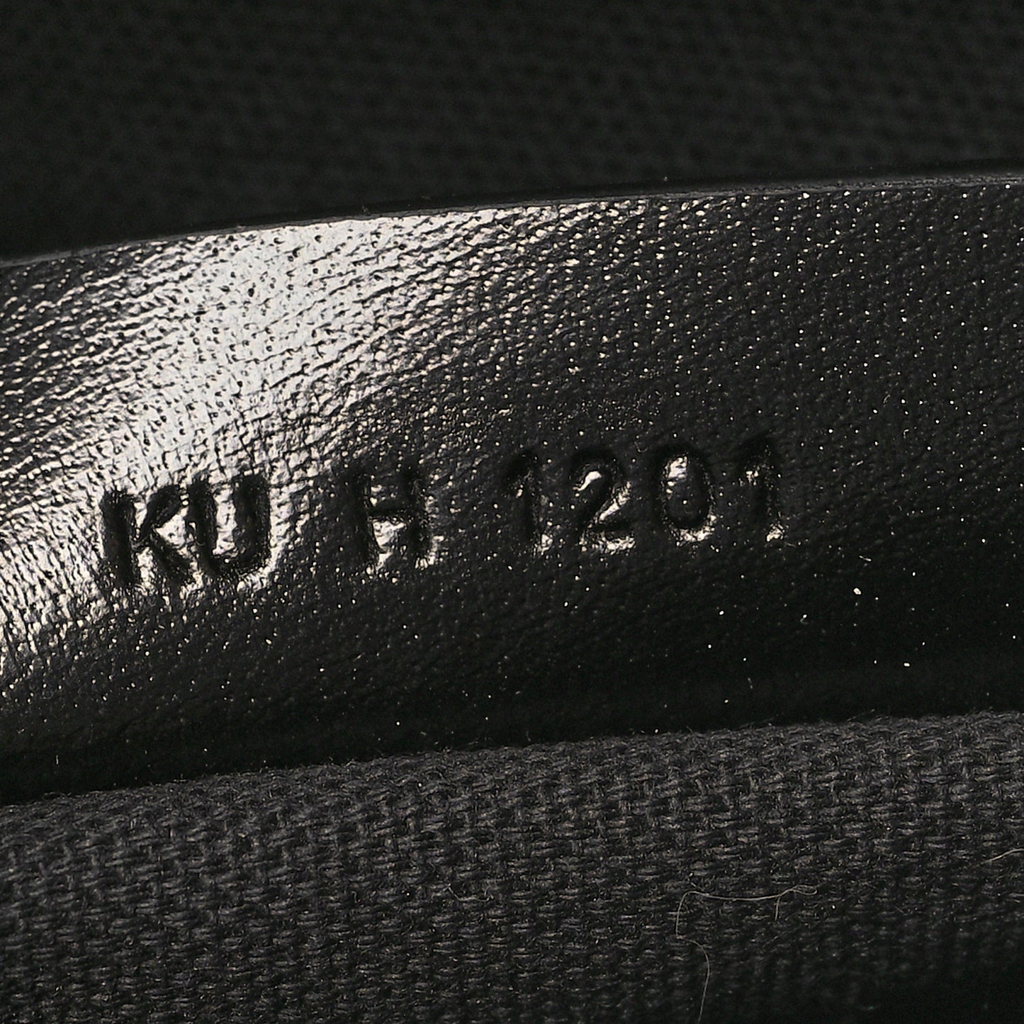Shiny Lord Calfskin Medium Antigona Black