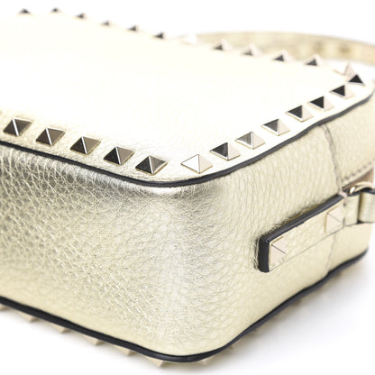 Valentino Garavani Metallic Pebbled Calfskin Rockstud Camera Crossbody Bag Platino 9 of 9