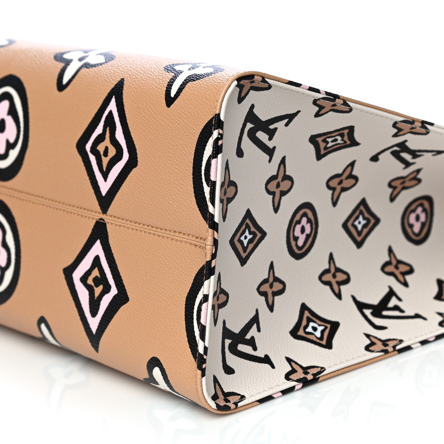 Louis Vuitton Monogram Giant Wild At Heart Onthego GM Arizona 8 of 8