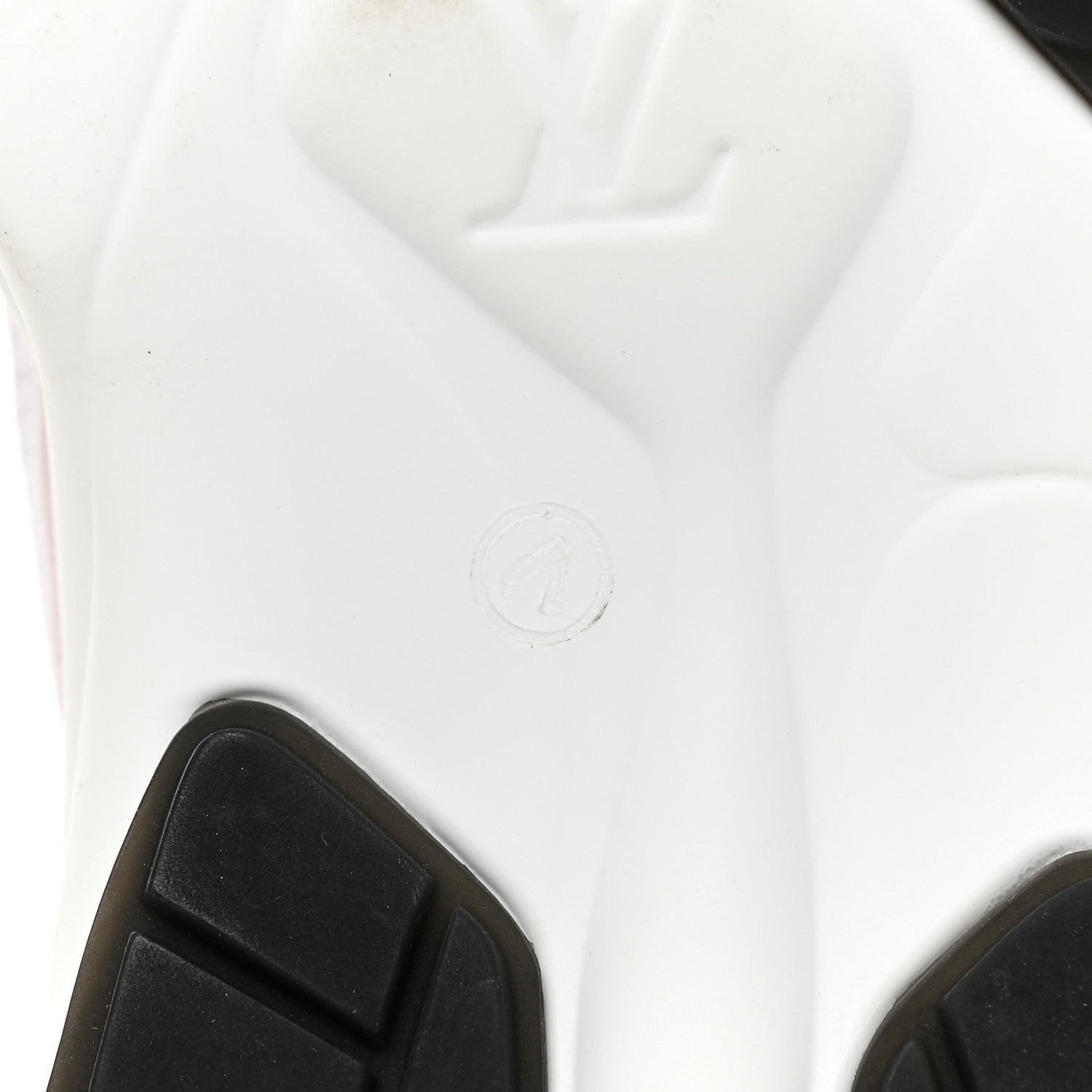 Louis Vuitton Monogram Calfskin Run 55 Sneakers 35.5 White 7 of 10