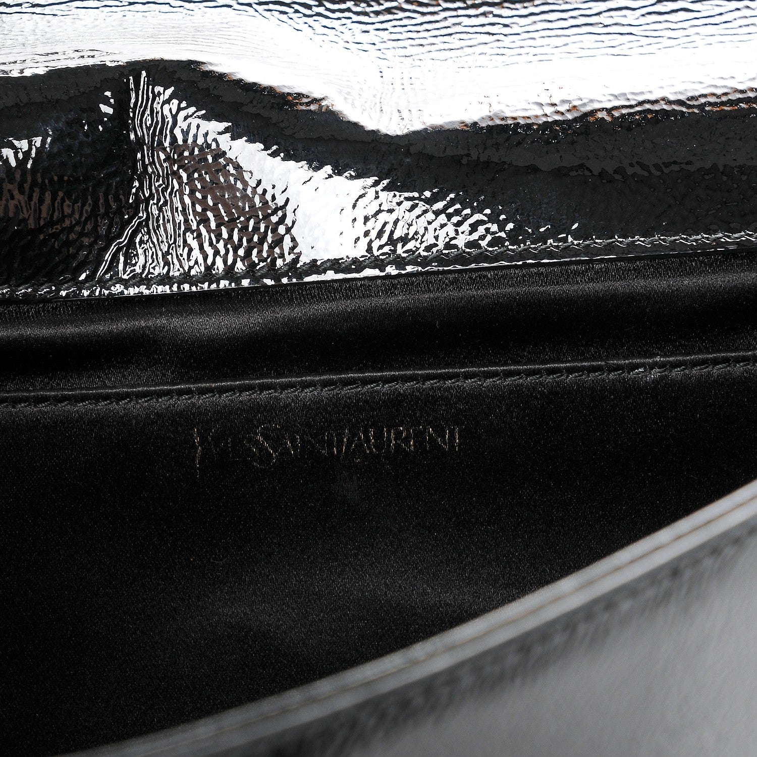 Saint Laurent Textured Patent Monogram Large Belle De Jour Clutch Black 6 of 7