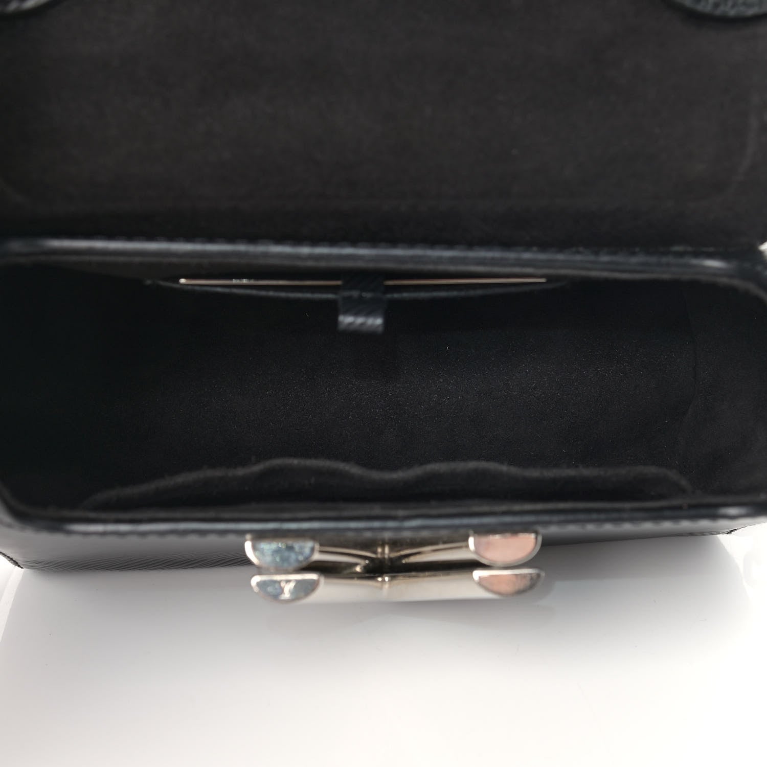 Louis Vuitton Epi Twist Shoulder Bag PM Black 5 of 21