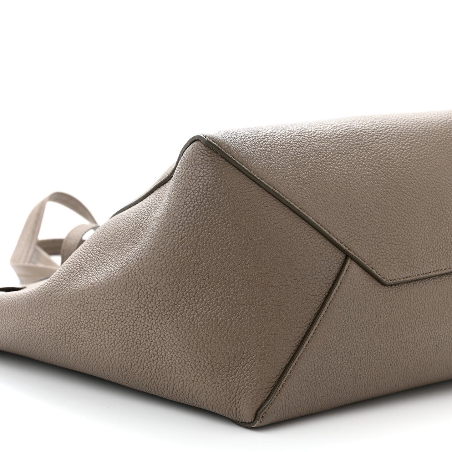 Soft Grained Calfskin Medium Belt Cabas Phantom Taupe