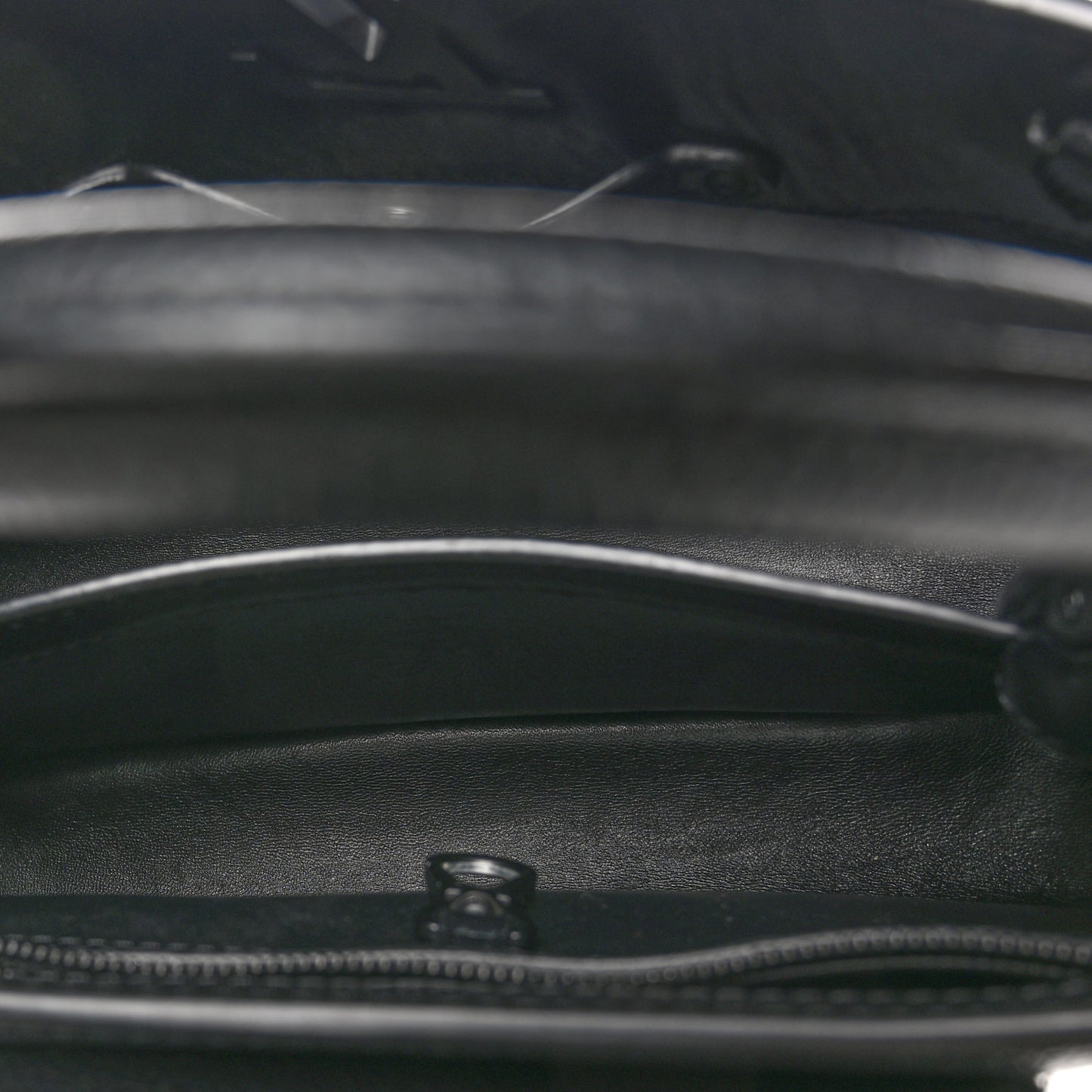 Taurillon Capucines BB Matte Black