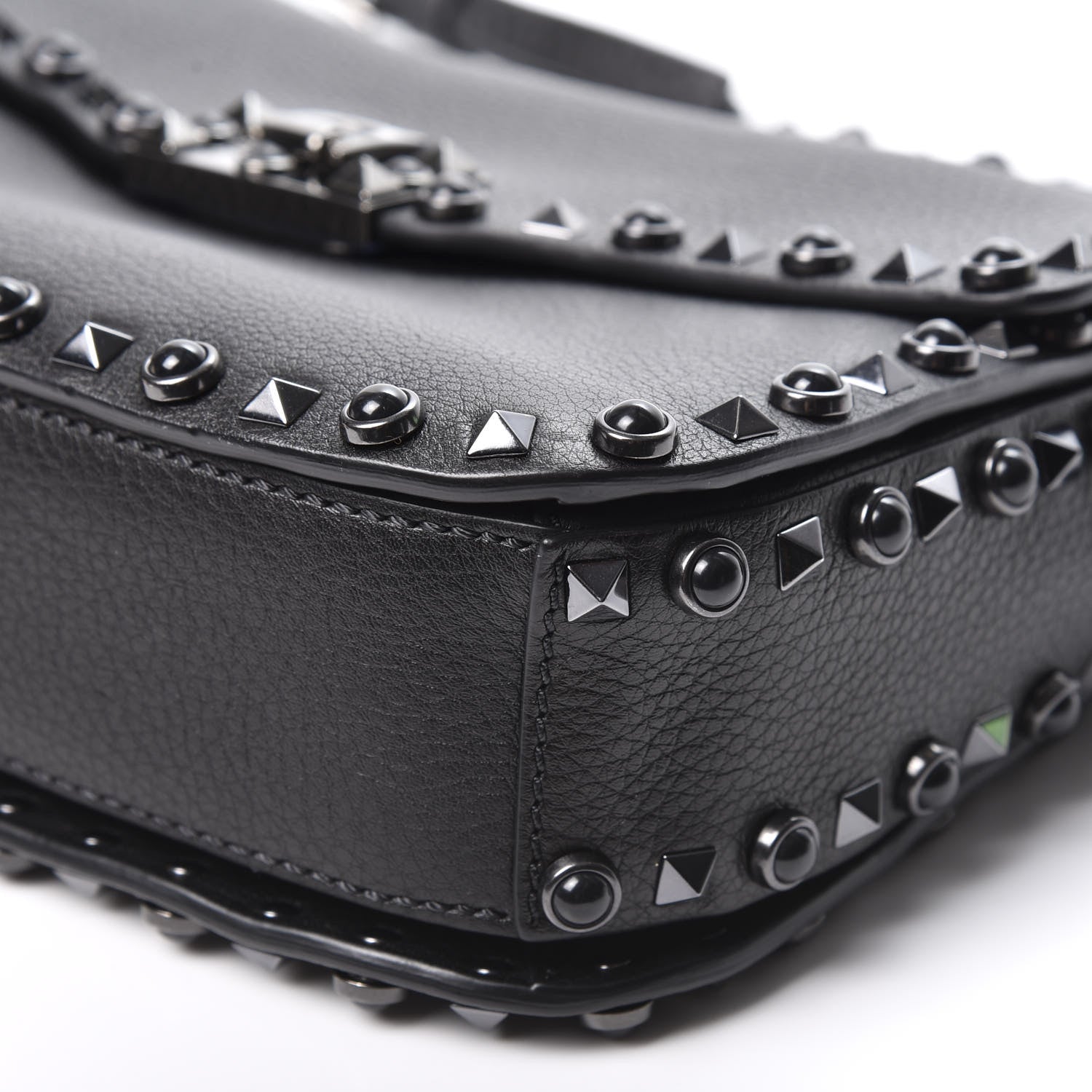 Valentino Garavani Pebbled Calfskin Onyx Medium Rockstud Rolling Flap Saddle Bag Black 6 of 8