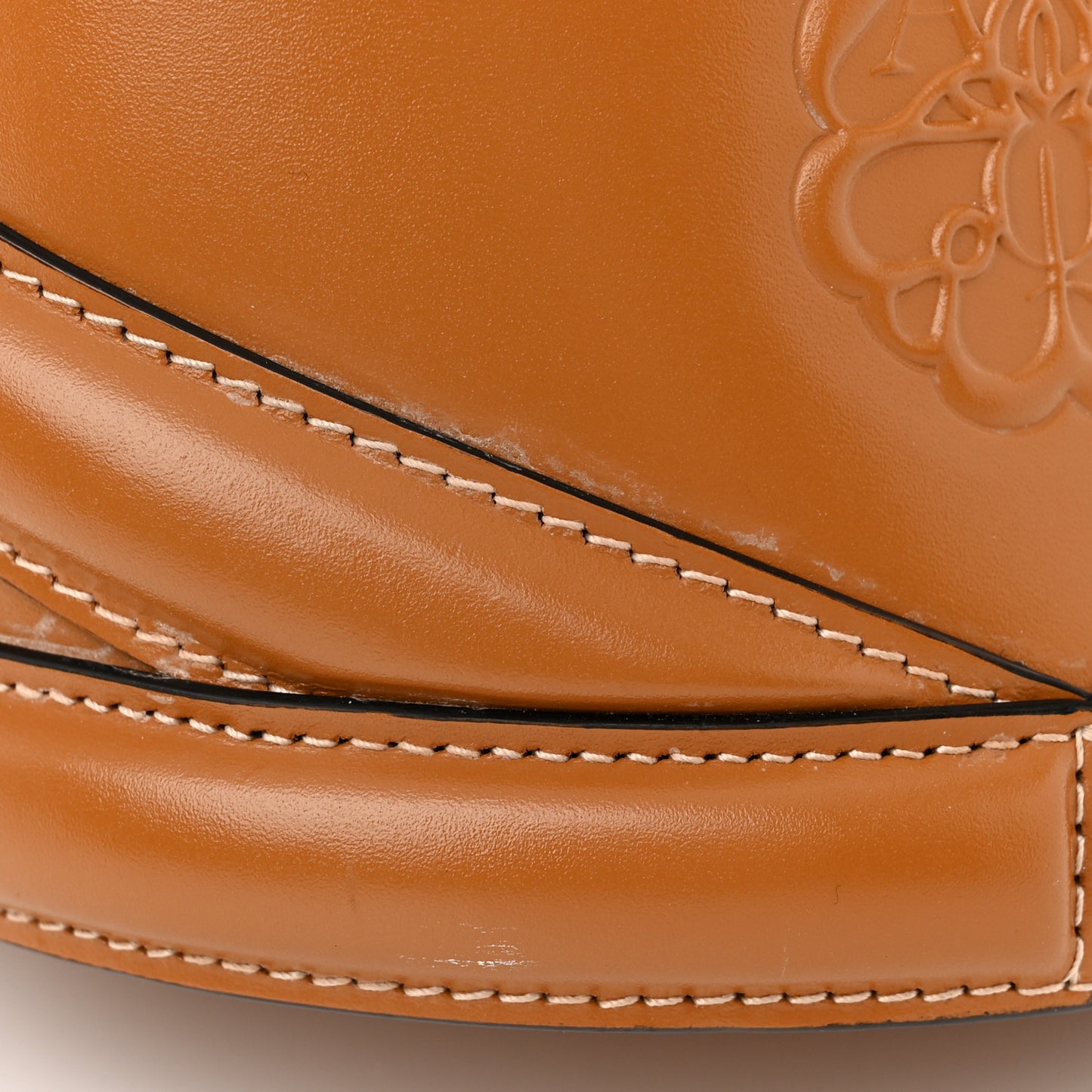 Calfskin The Curve Small Shoulder Bag Tan