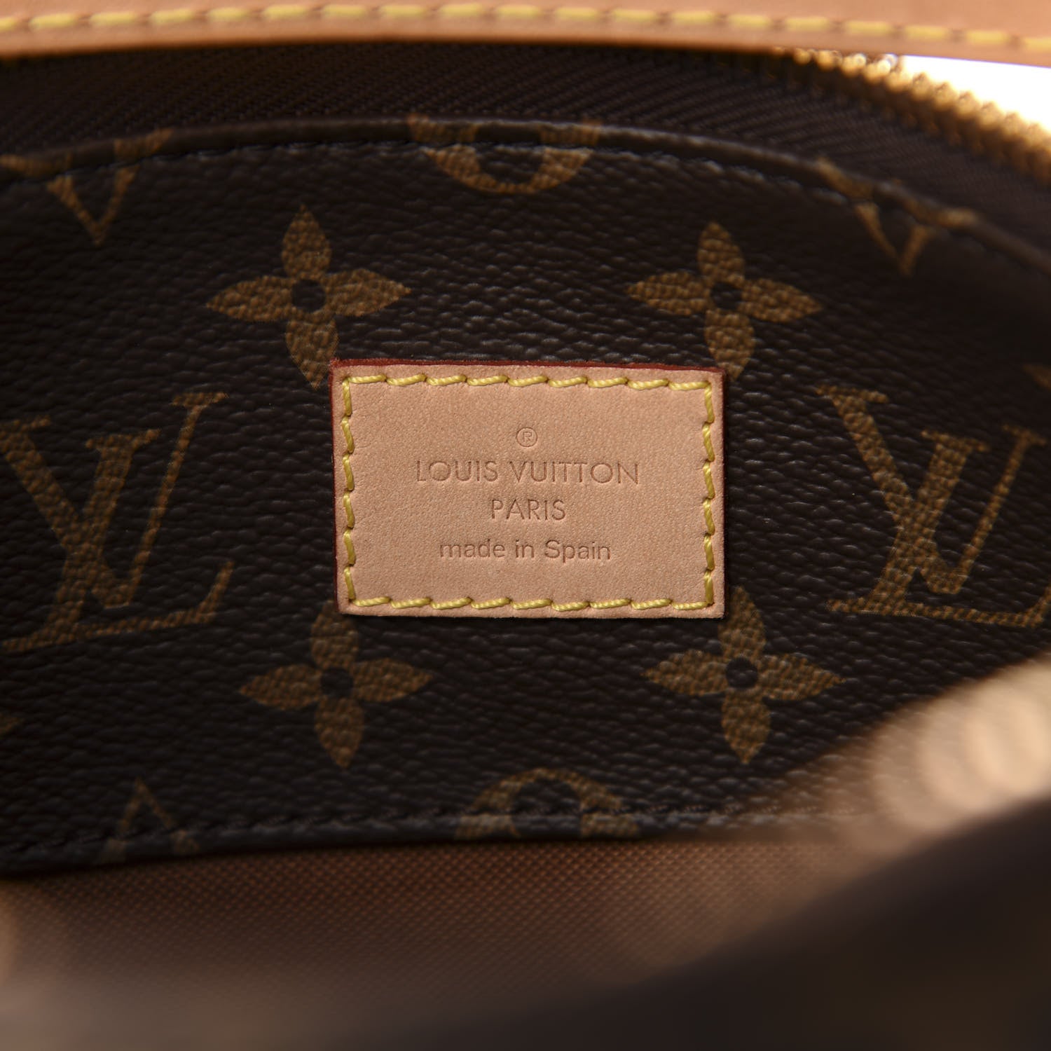 Louis Vuitton Monogram Sully MM 7 of 9