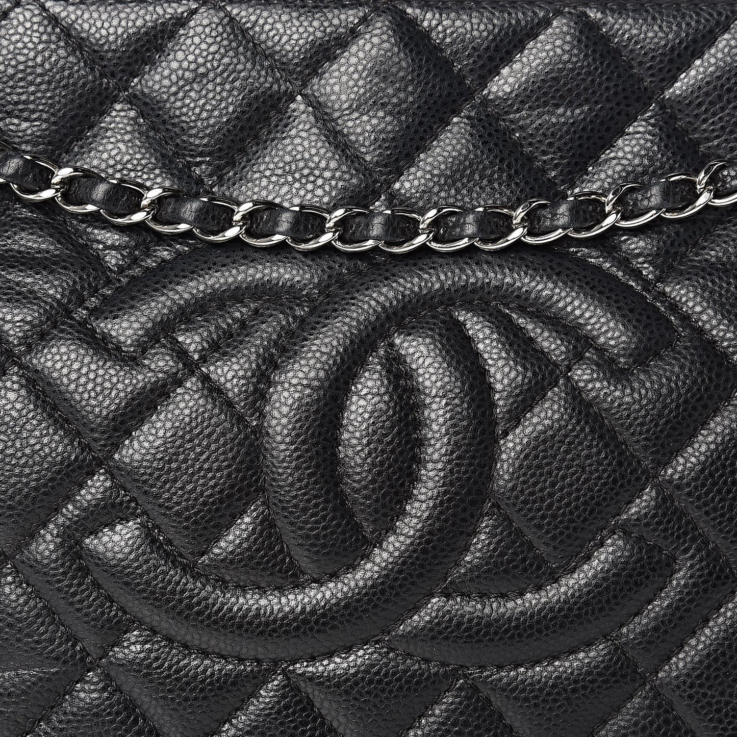 Caviar Quilted Timeless CC Shopping Tote Black