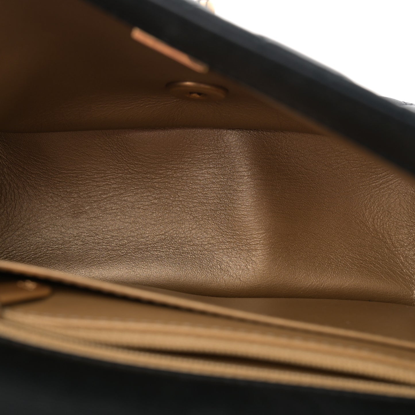 Lambskin Quilted Mini Pearl Crush Flap Black