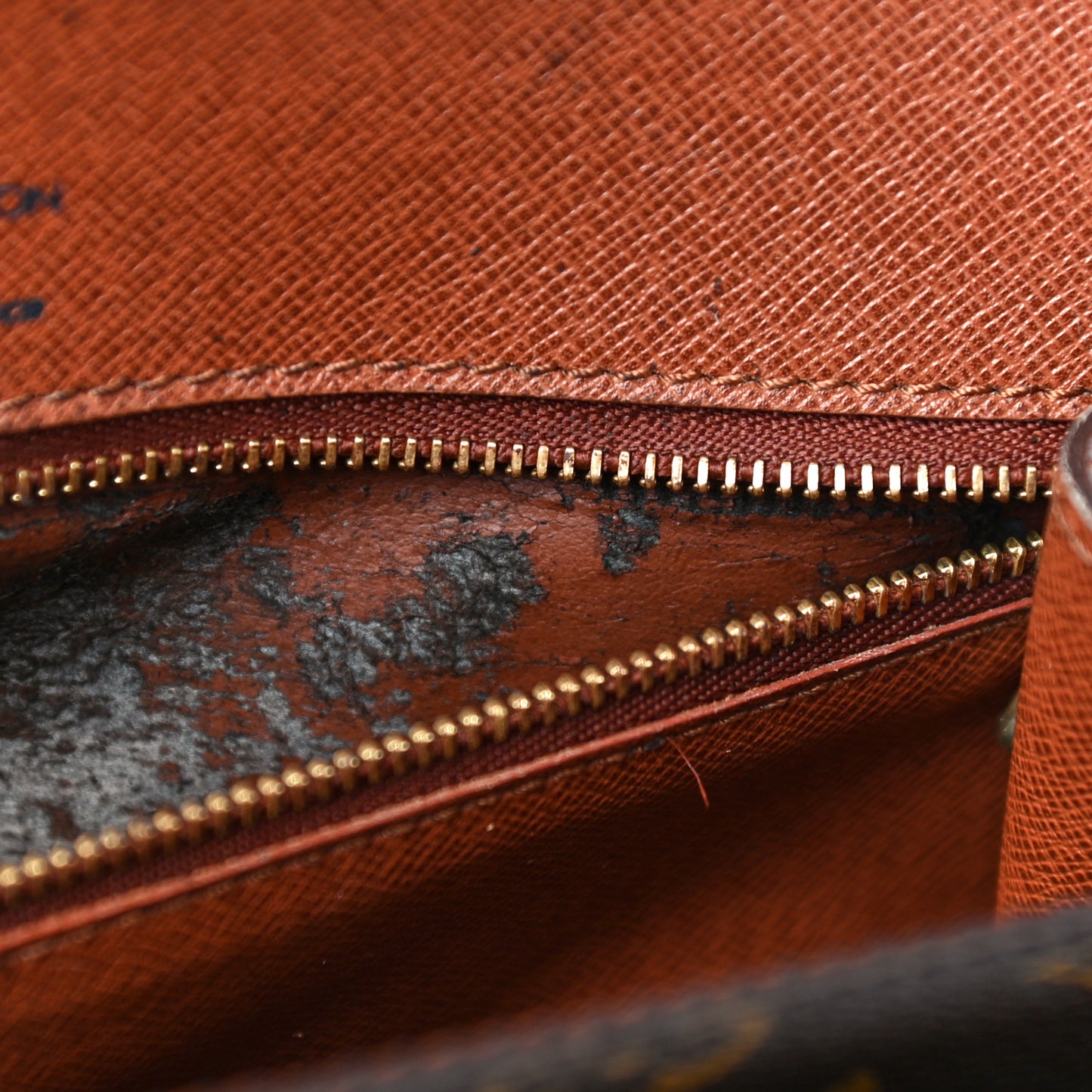 Monogram Monceau 28