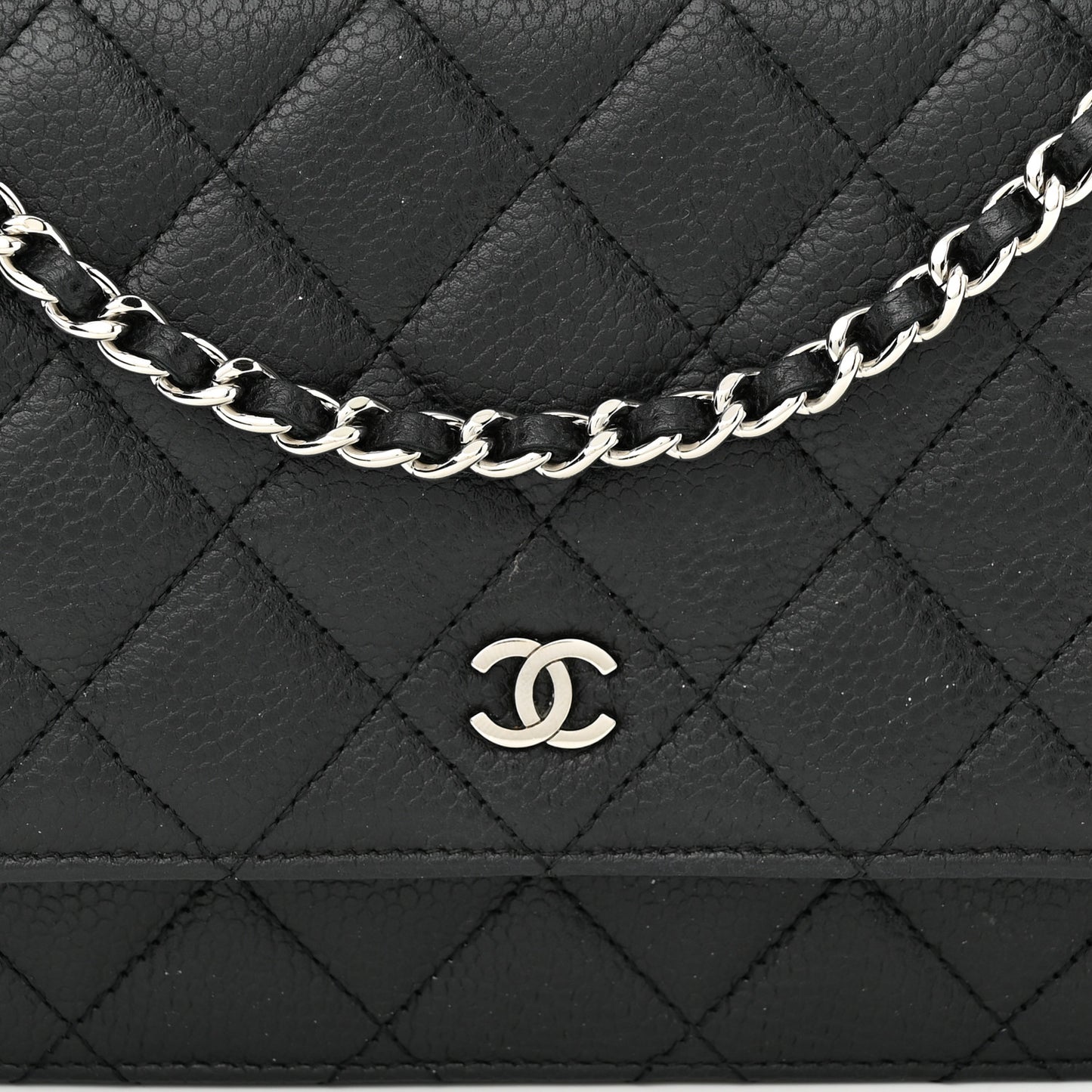 Caviar Quilted Wallet on Chain WOC Black