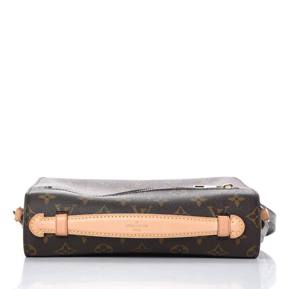 Louis Vuitton Monogram Pochette Metis 9 of 9