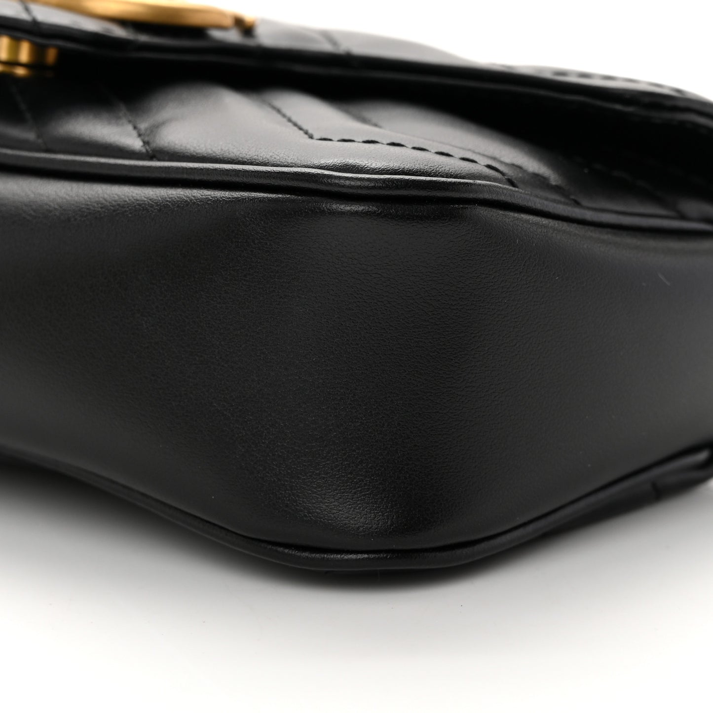 Calfskin Matelasse Super Mini GG Marmont Shoulder Bag Black