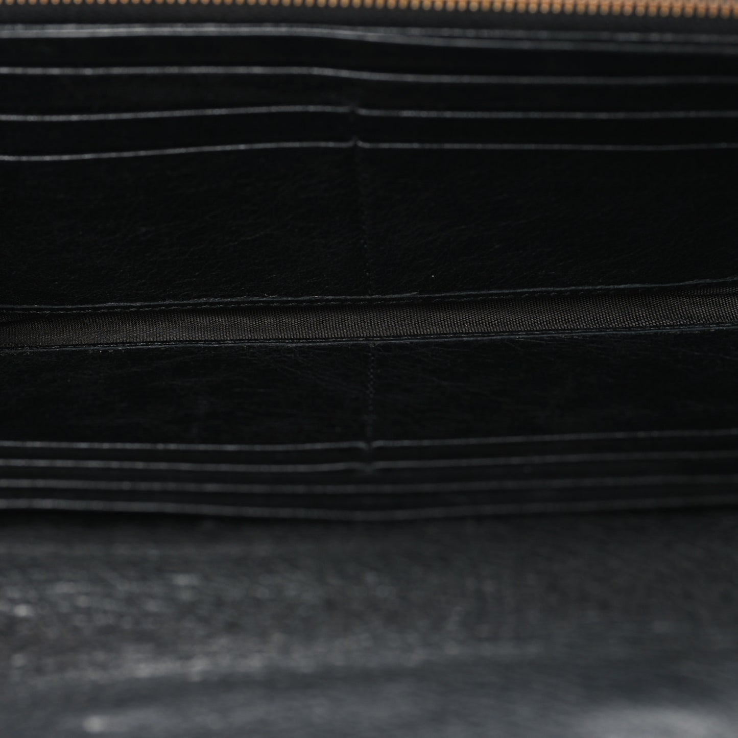 Agneau Classic Hardware Money Wallet Black