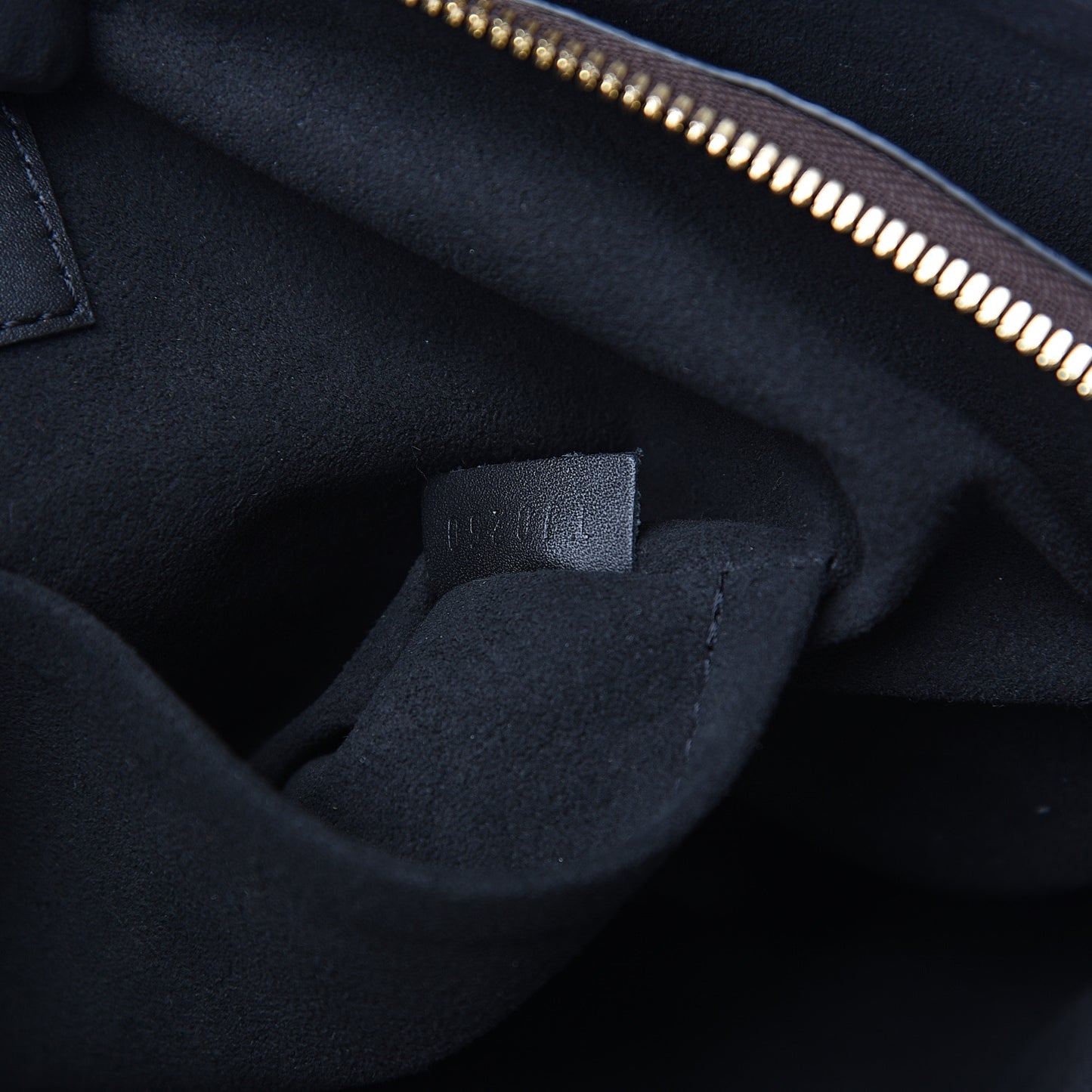 Monogram Flower Zipped Tote MM Black