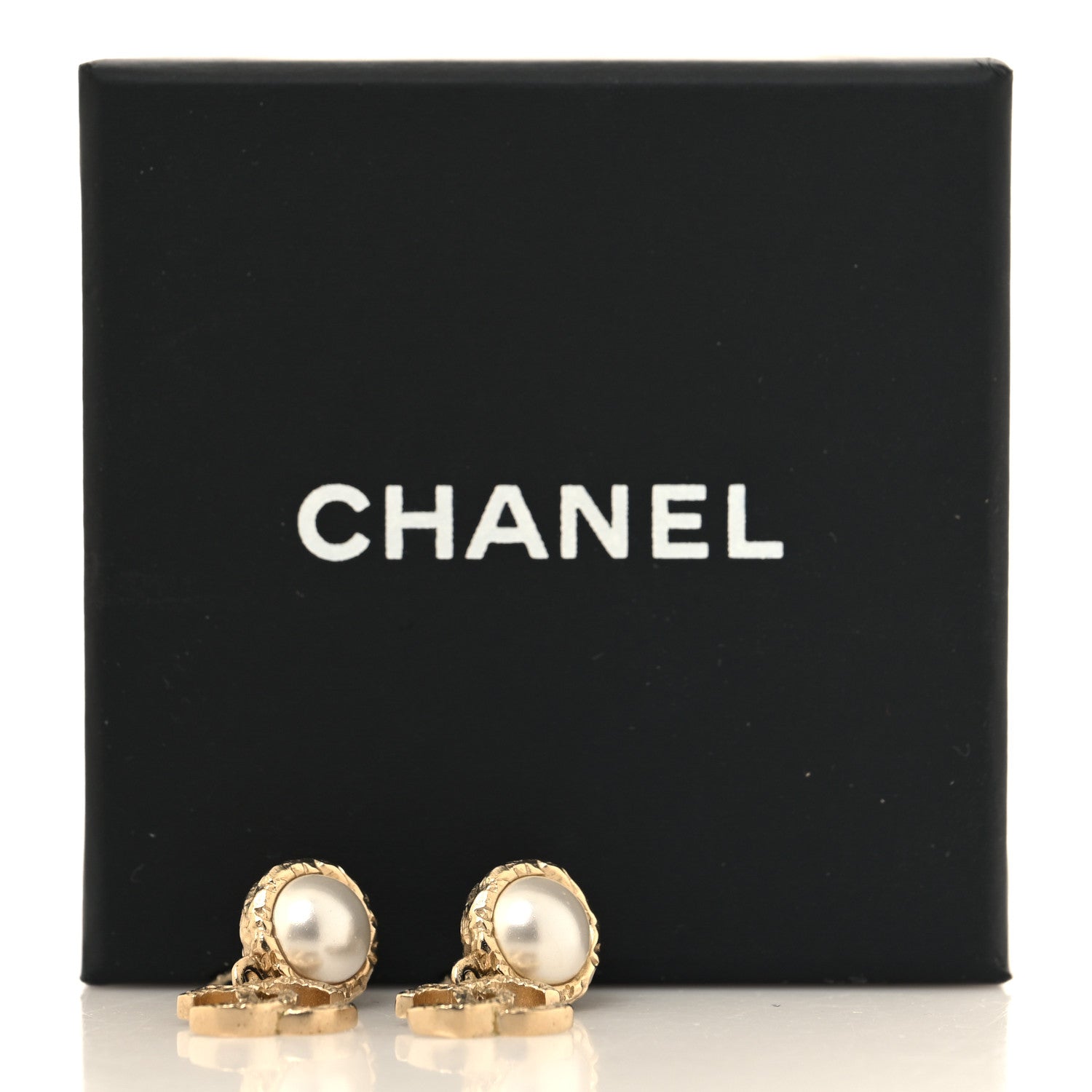 Chanel Pearl Hammered CC Drop Earrings Gold Pearly White 5 of 5