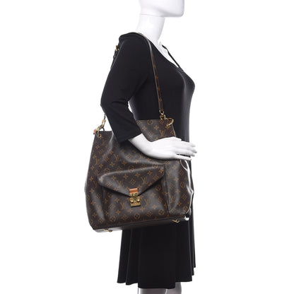 Louis Vuitton Monogram Metis 2 of 12