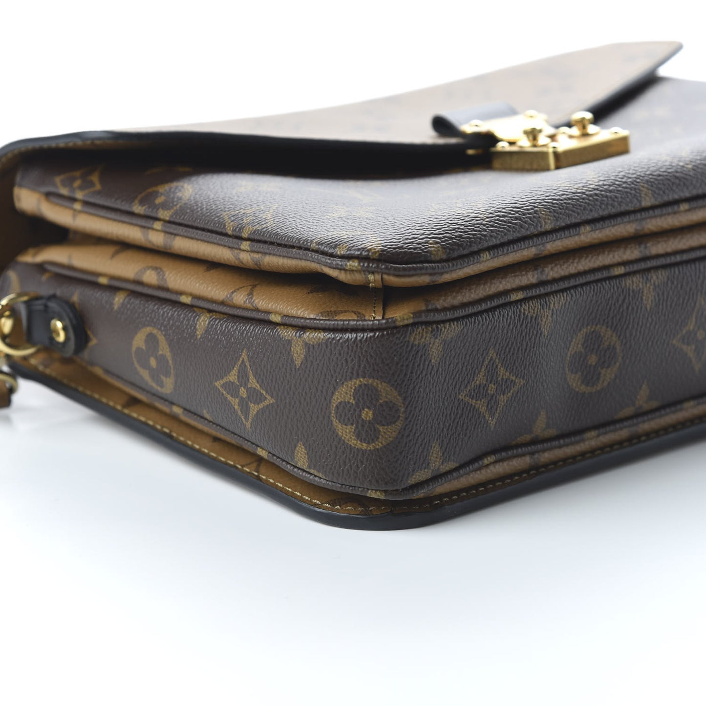 Reverse Monogram Pochette Metis