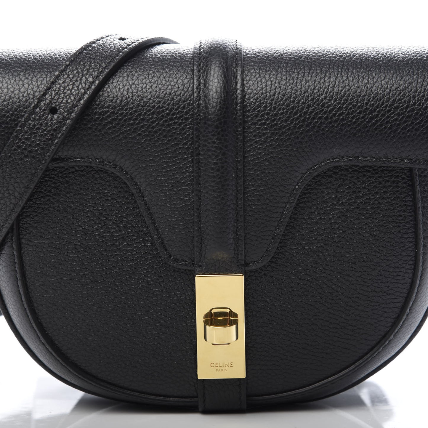 Grained Calfskin Besace Small 16 Black