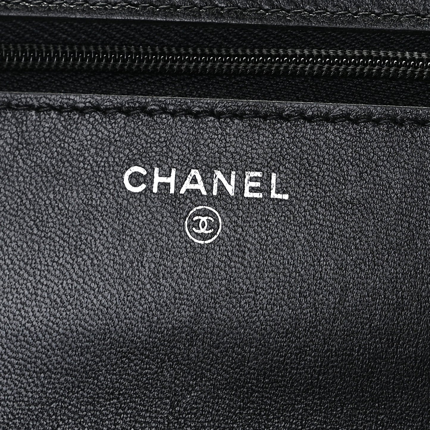 Lambskin Quilted Wallet On Chain WOC Black
