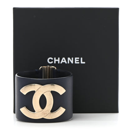 Chanel Calfskin CC Wide Cuff S Navy 8 of 8