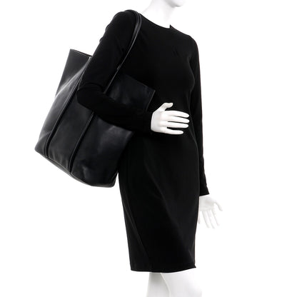 Tom Ford Smooth Calfskin Tubo Vertical Tote Black 2 of 8