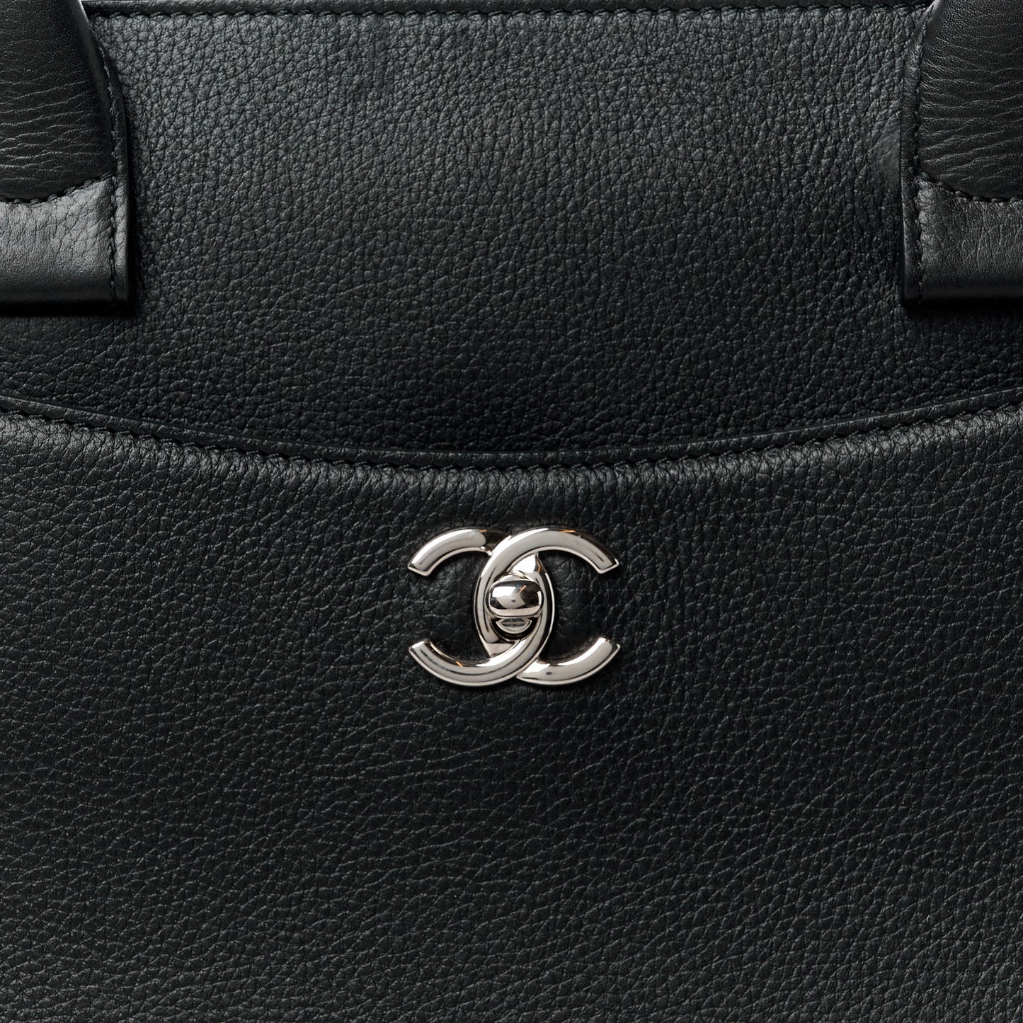 Grained Calfskin Medium Neo Executive Shopper Tote Black