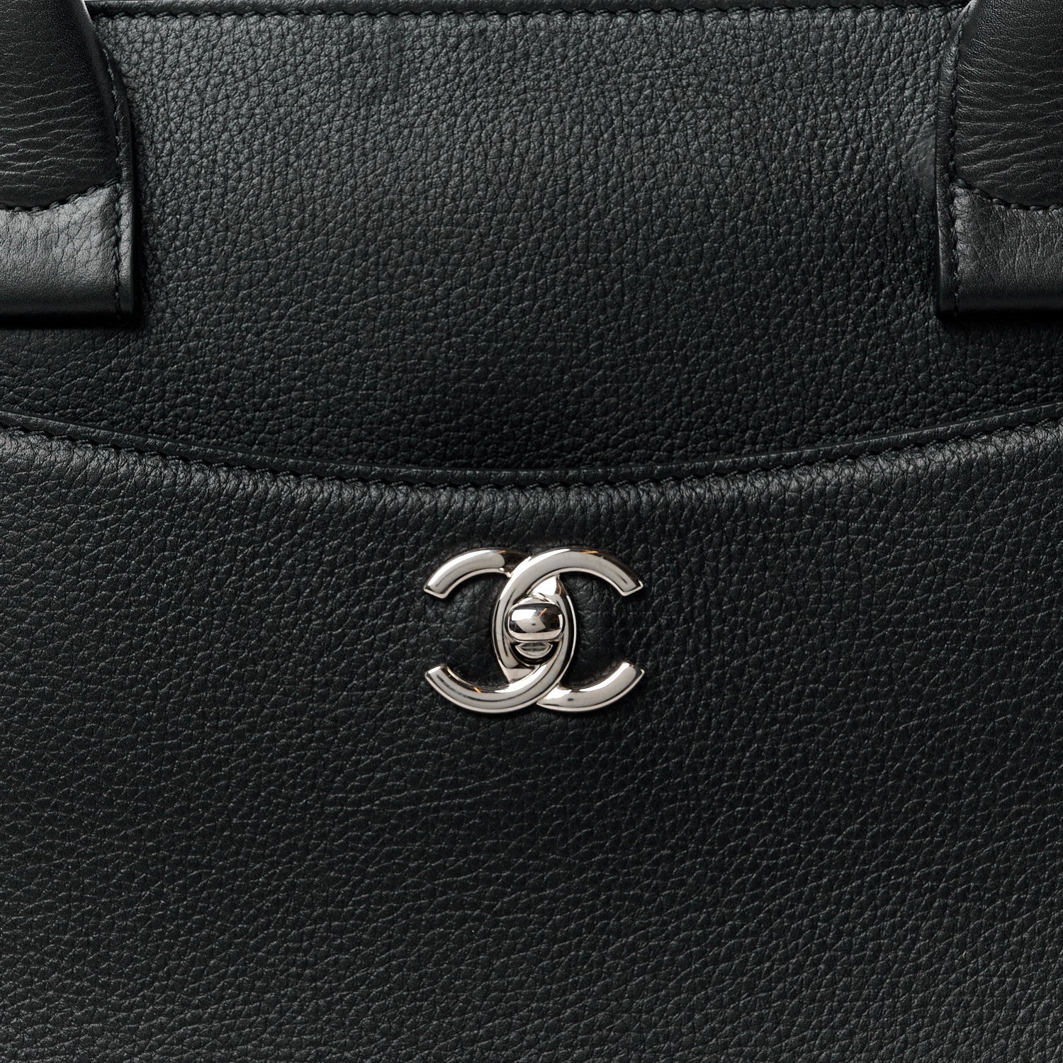 Chanel Grained Calfskin Medium Neo Executive Shopper Tote Black 16 of 18