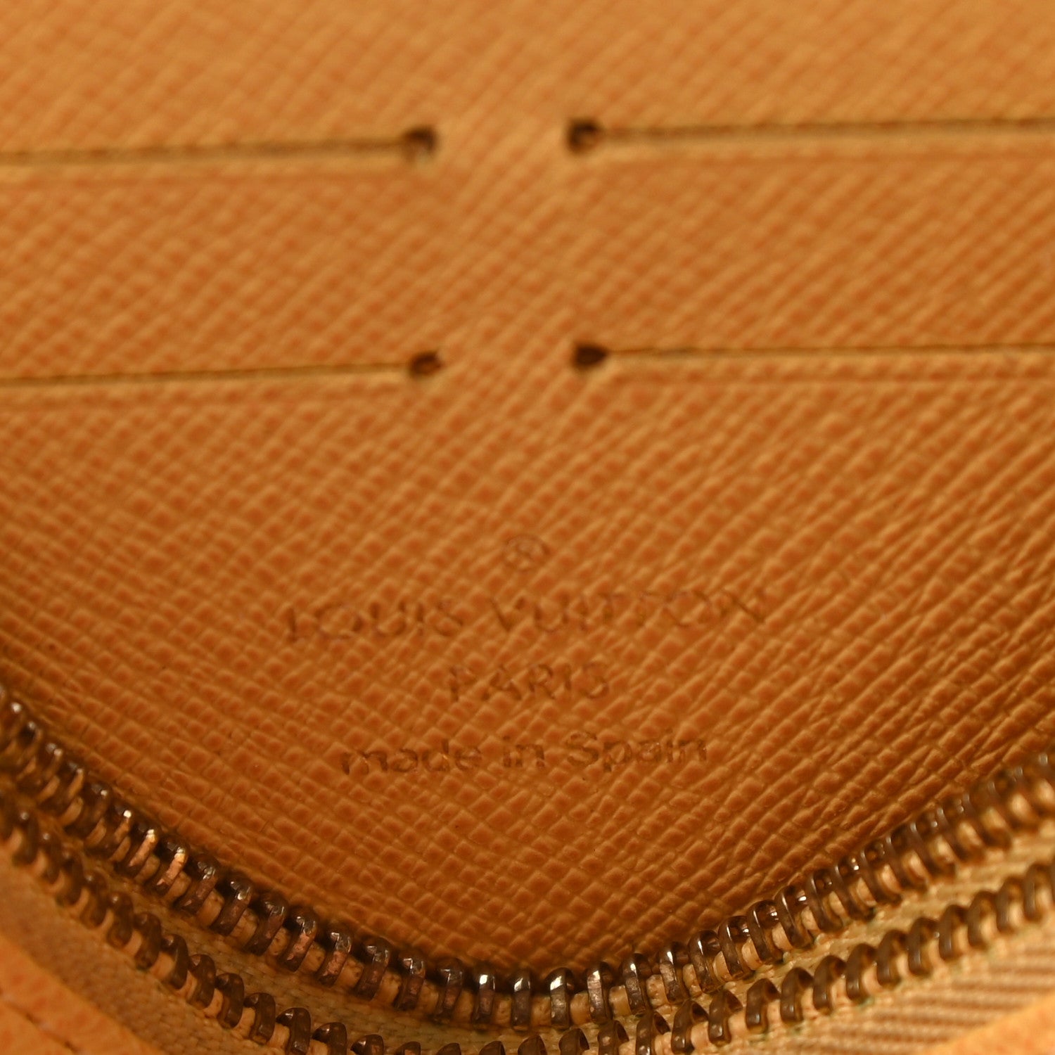 Louis Vuitton Damier Azur Illustre Zippy Wallet 6 of 10