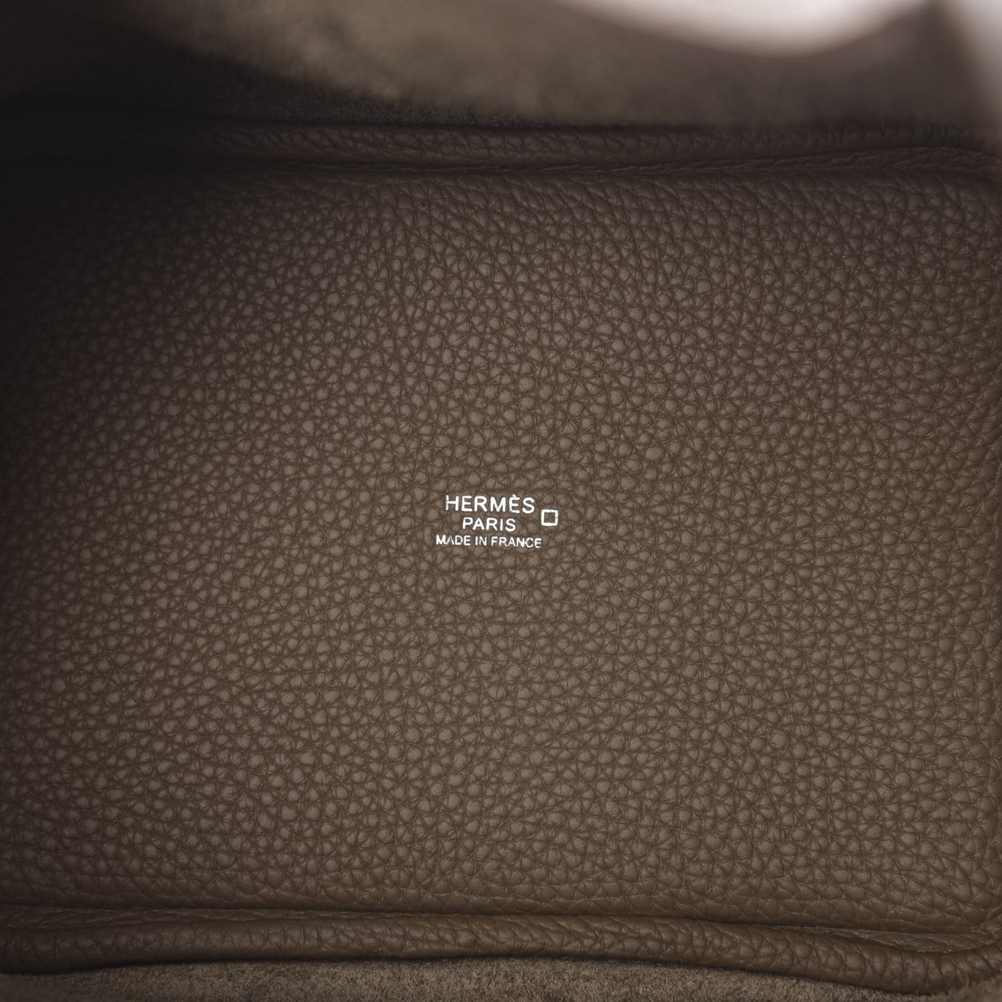 Taurillon Clemence Matte Alligator Picotin Lock Touch 18 PM Etoupe