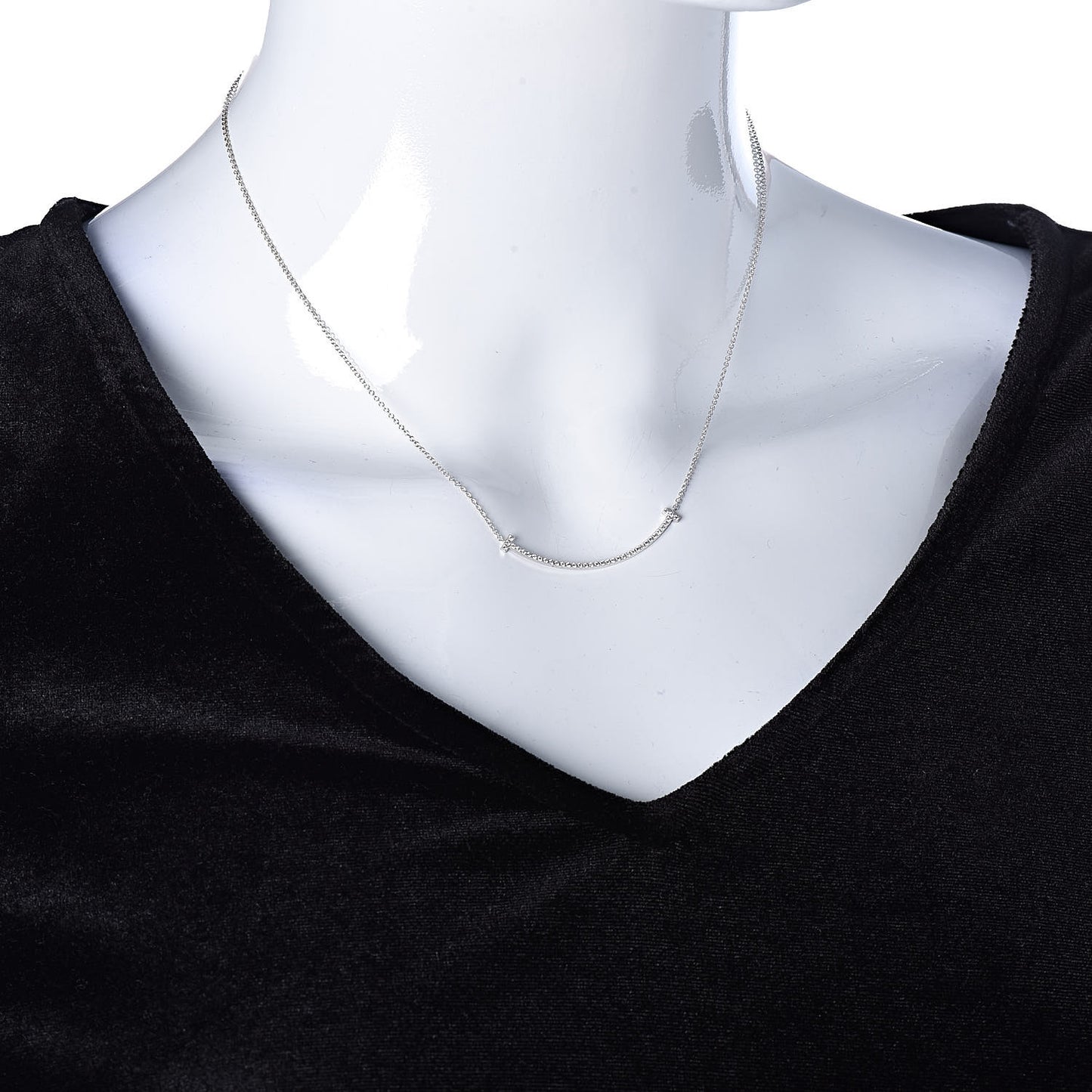 18K White Gold Diamond Small T Smile Pendant Necklace
