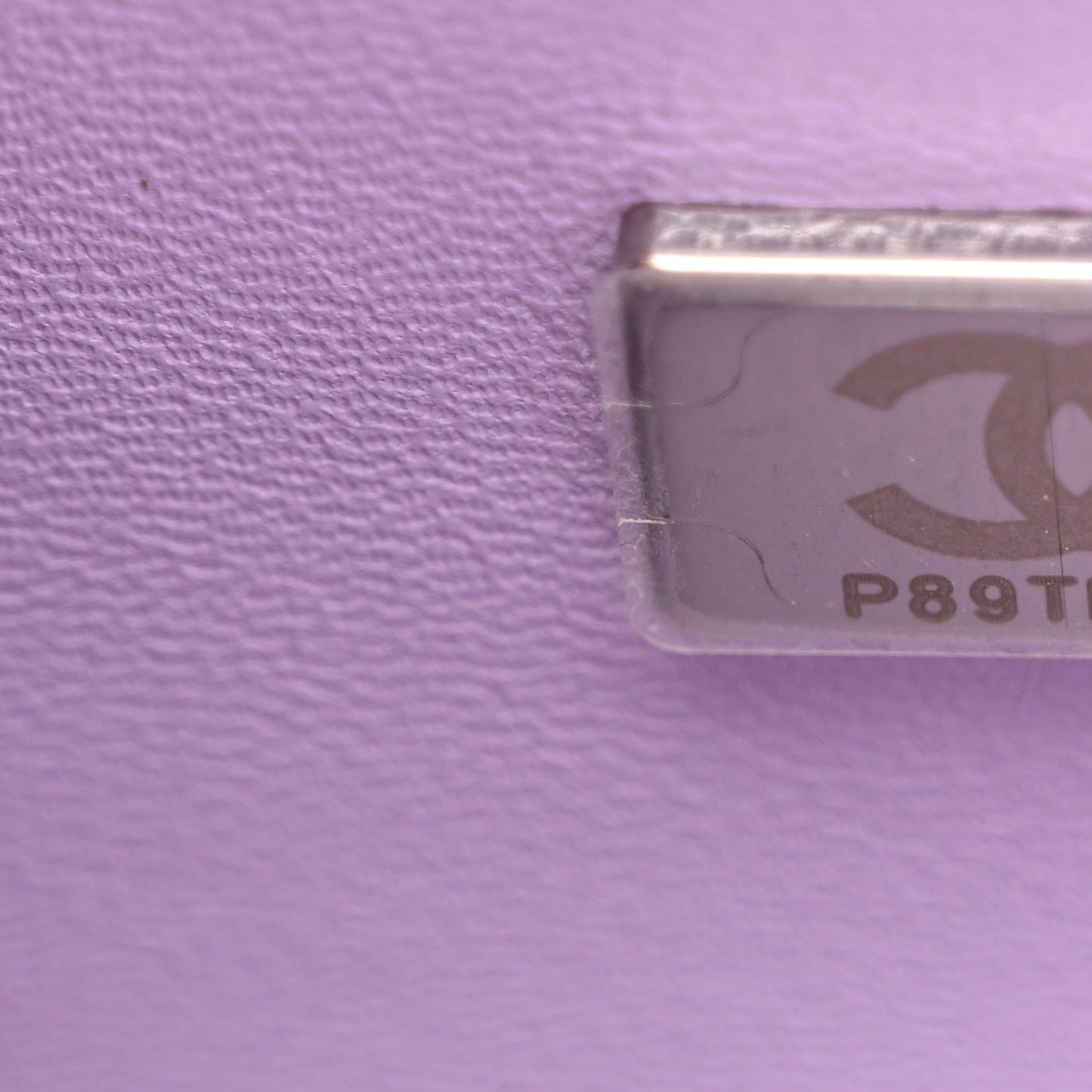 Caviar Quilted Medium Boy Flap Light Purple
