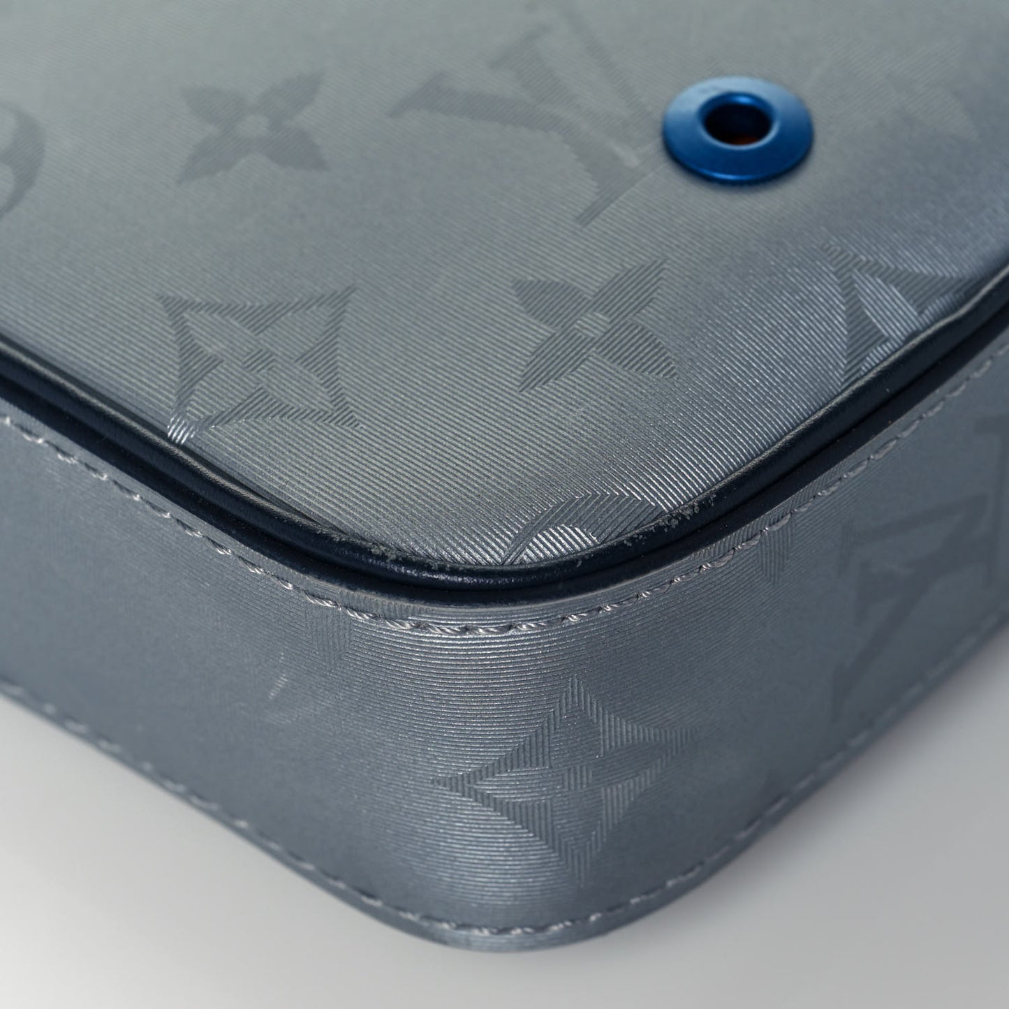 Monogram Alpha Messenger Satellite Silver