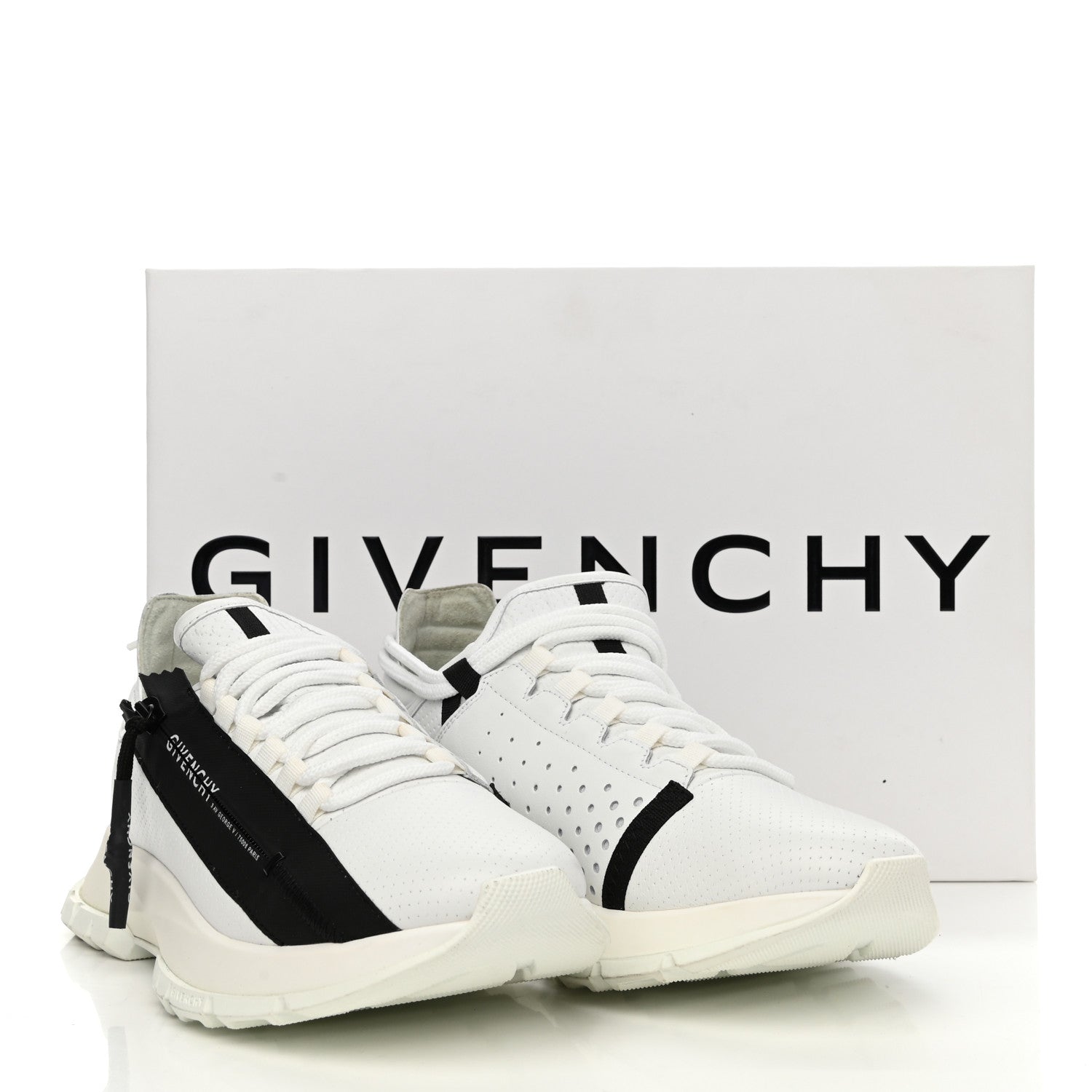 Givenchy Calfskin Spectre Low Runners Sneakers 39.5 White Black 9 of 9