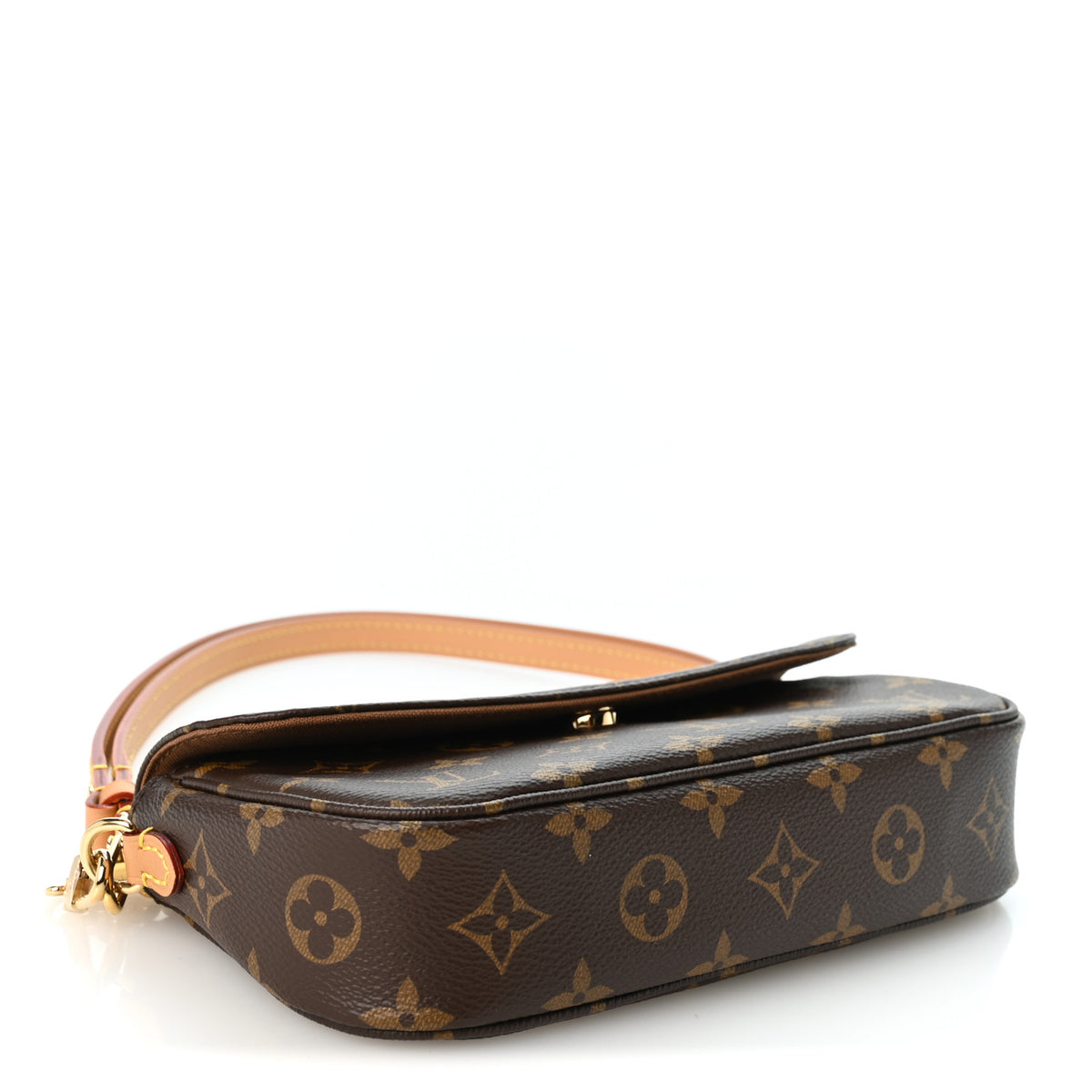 Monogram Ivy Wallet On Chain