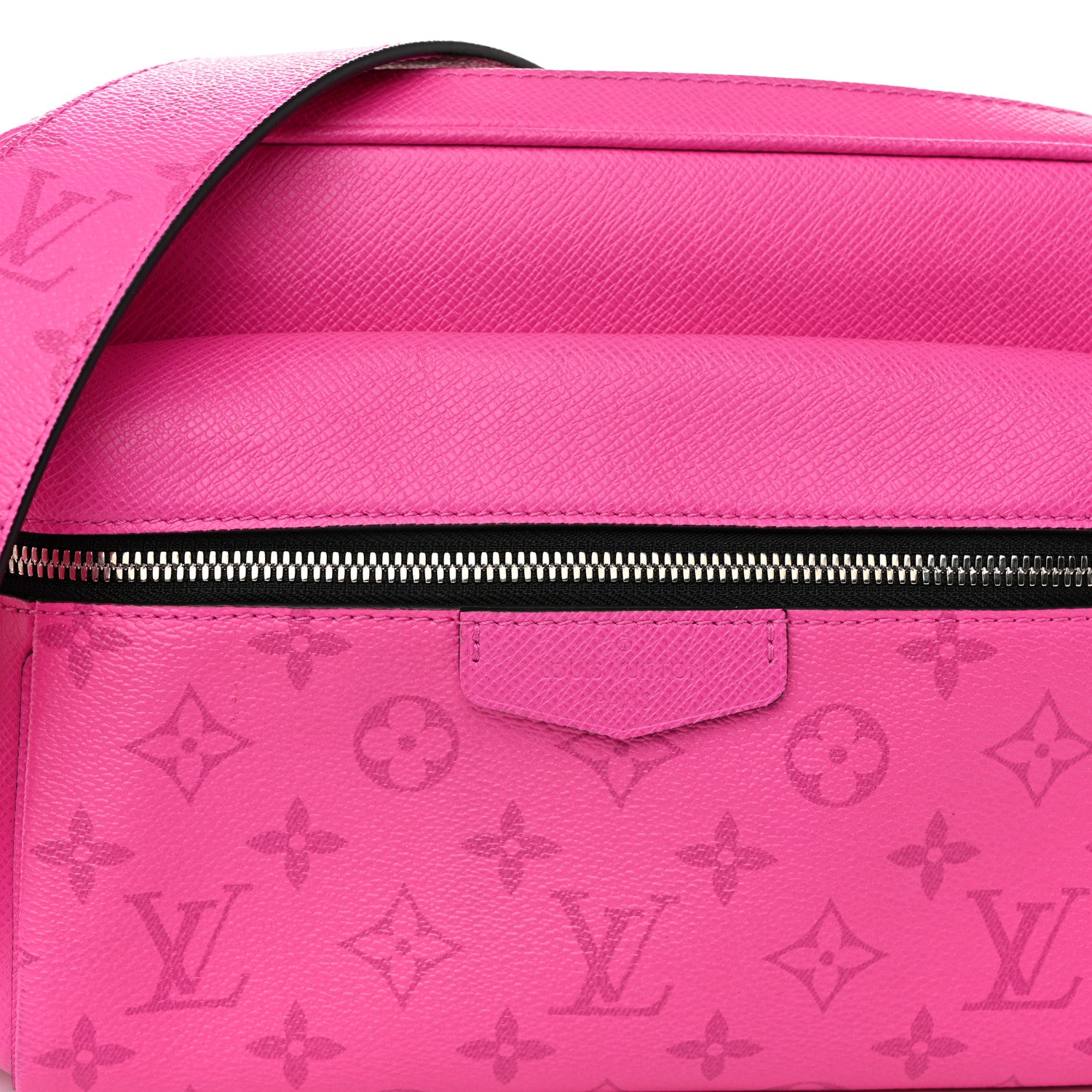 Louis Vuitton Taigarama Outdoor Messenger Fuchsia 8 of 10