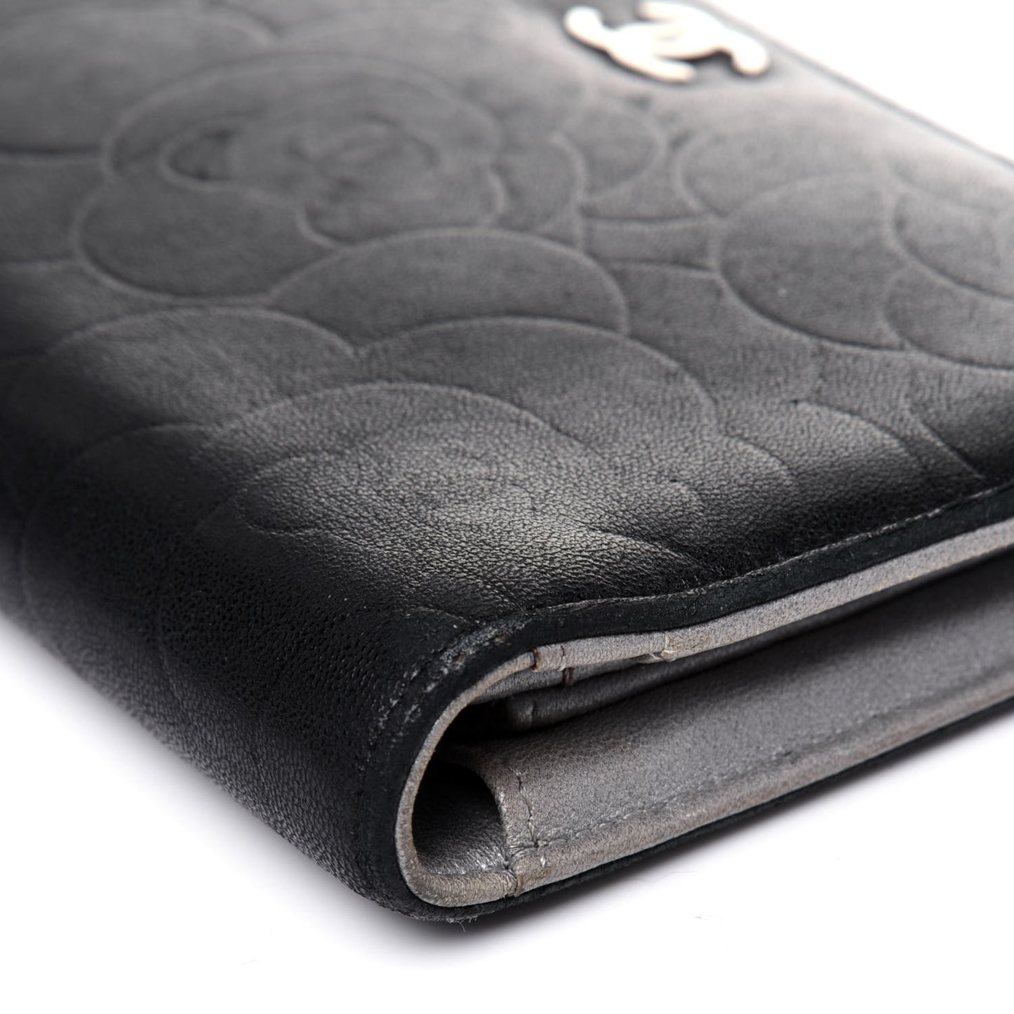 Lambskin Camellia Embossed Yen Wallet Black