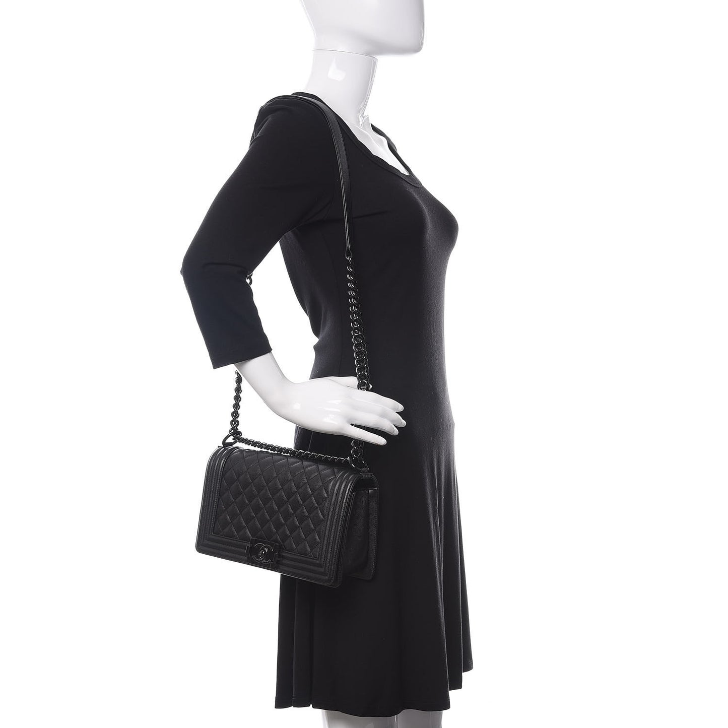 Caviar Quilted Medium Boy Flap So Black