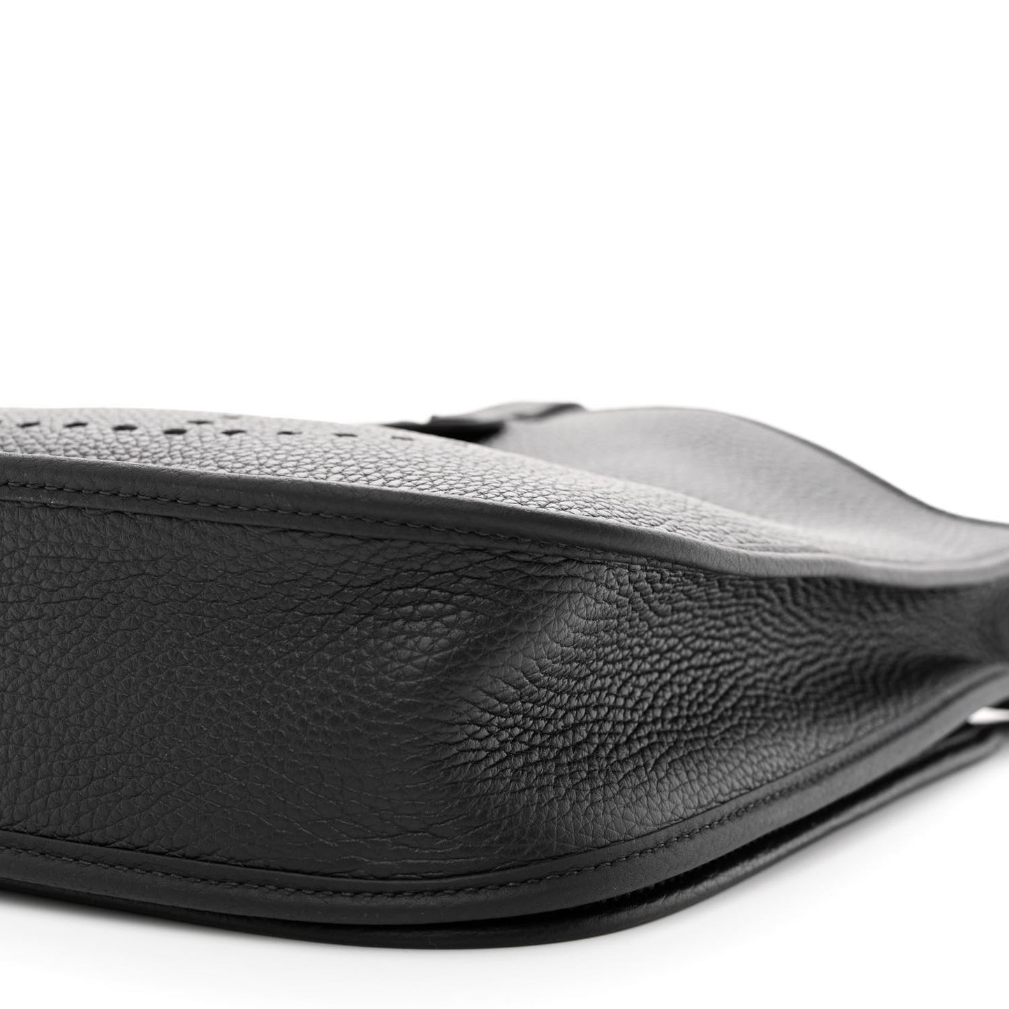 Taurillon Clemence Evelyne III PM Black