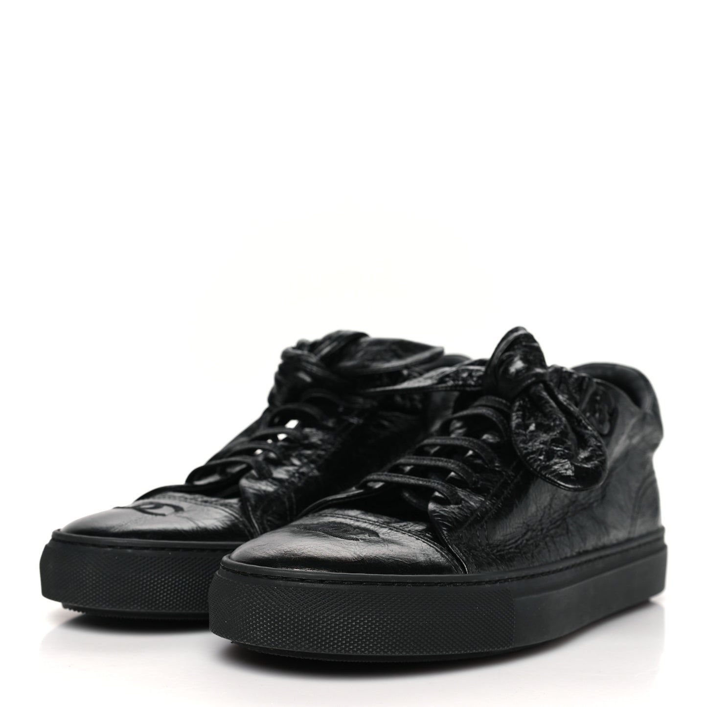 Crumpled Calfskin Womens CC Bow Sneakers 40 Black