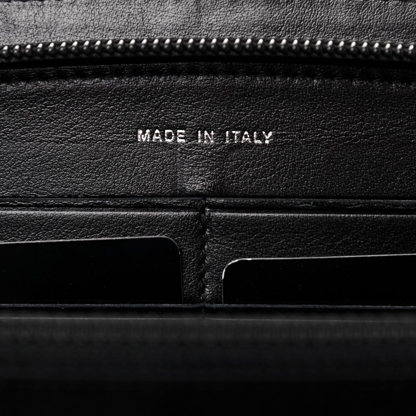 Patent Trousse Maquil Wallet Black