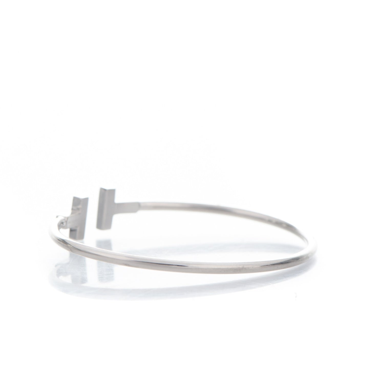 18K White Gold T Wire Bracelet
