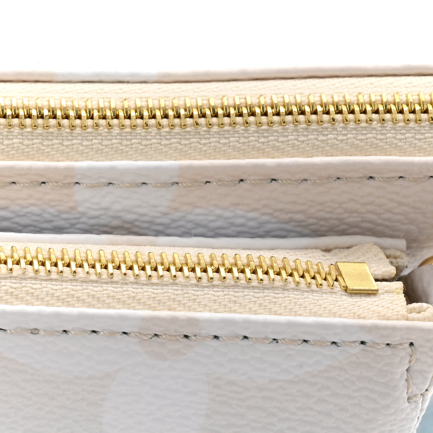 Monogram Giant By The Pool Multi Pochette Accessories Blue