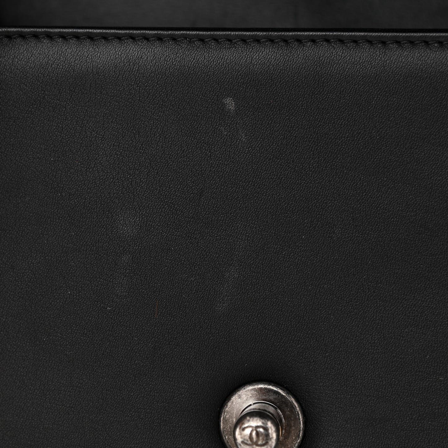 Lambskin Pleated Small Boy Flap Black