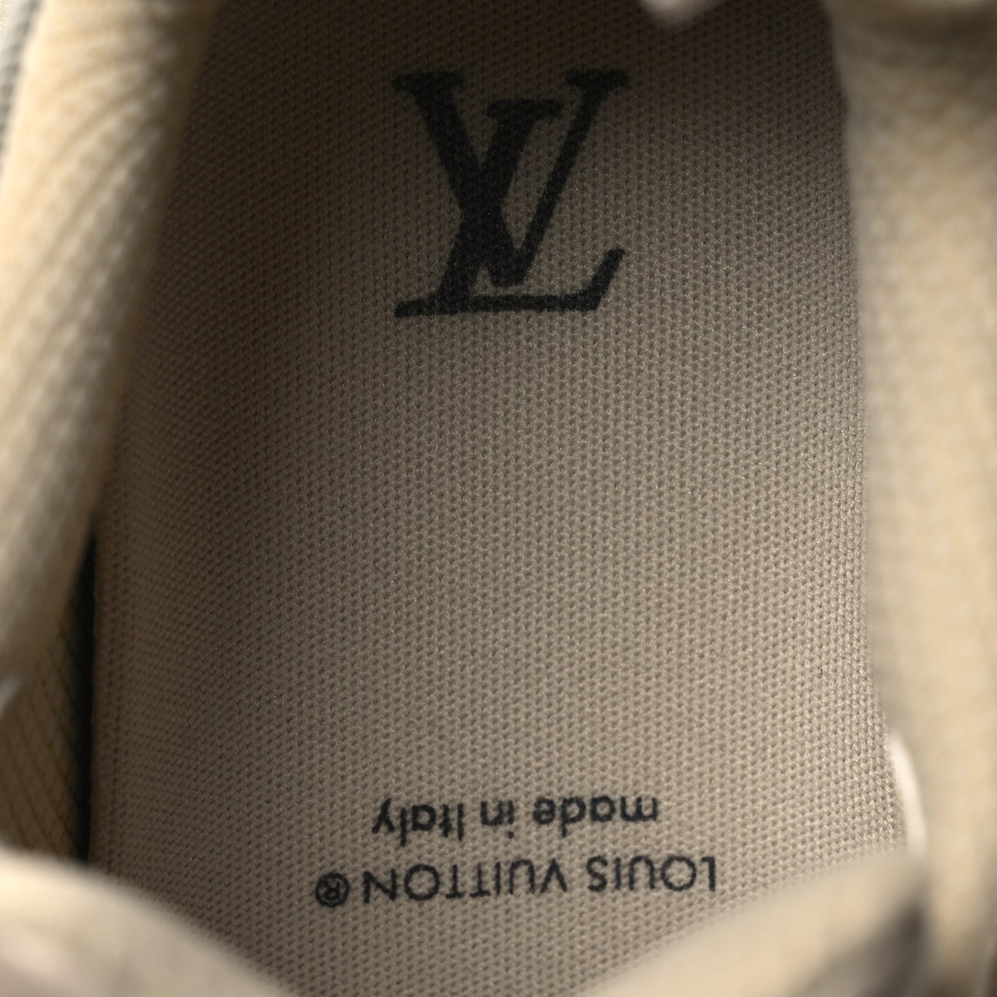 Metallic Canvas Mesh Mens LV Runner Tatic Sneakers 8 Beige
